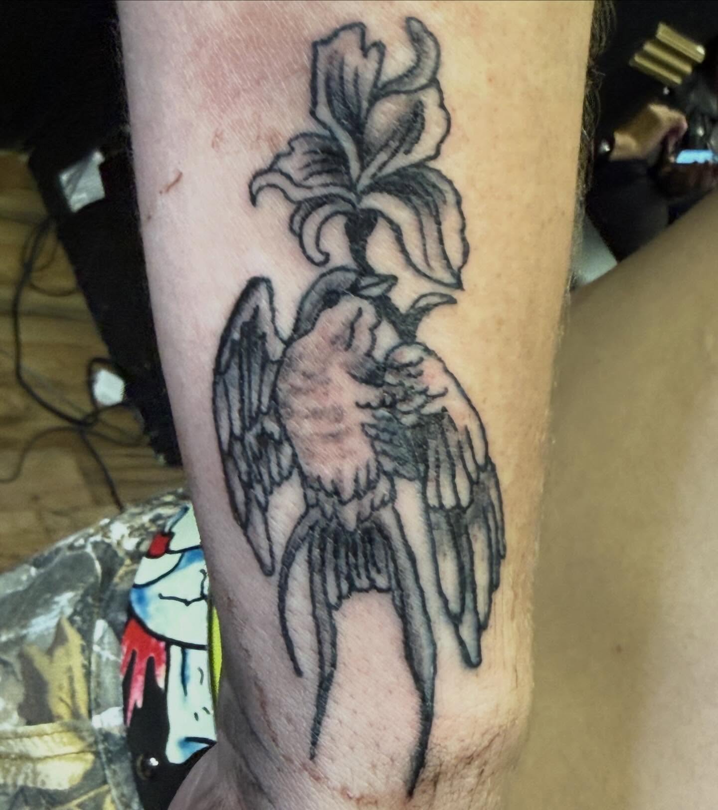 Tattoo by @loui_lays_ink — black_and_grey