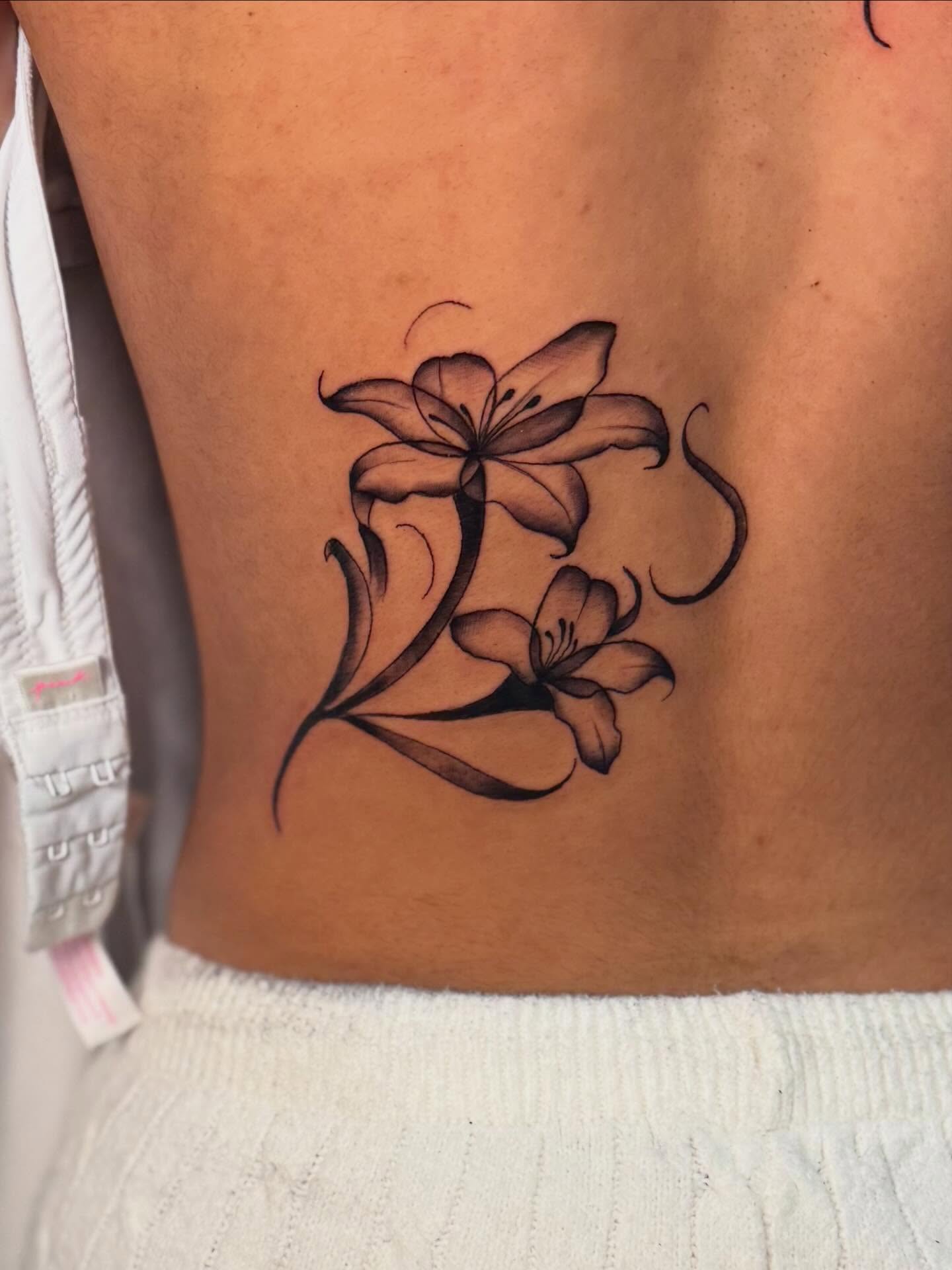 Tattoo by @chicom4l — black_and_grey