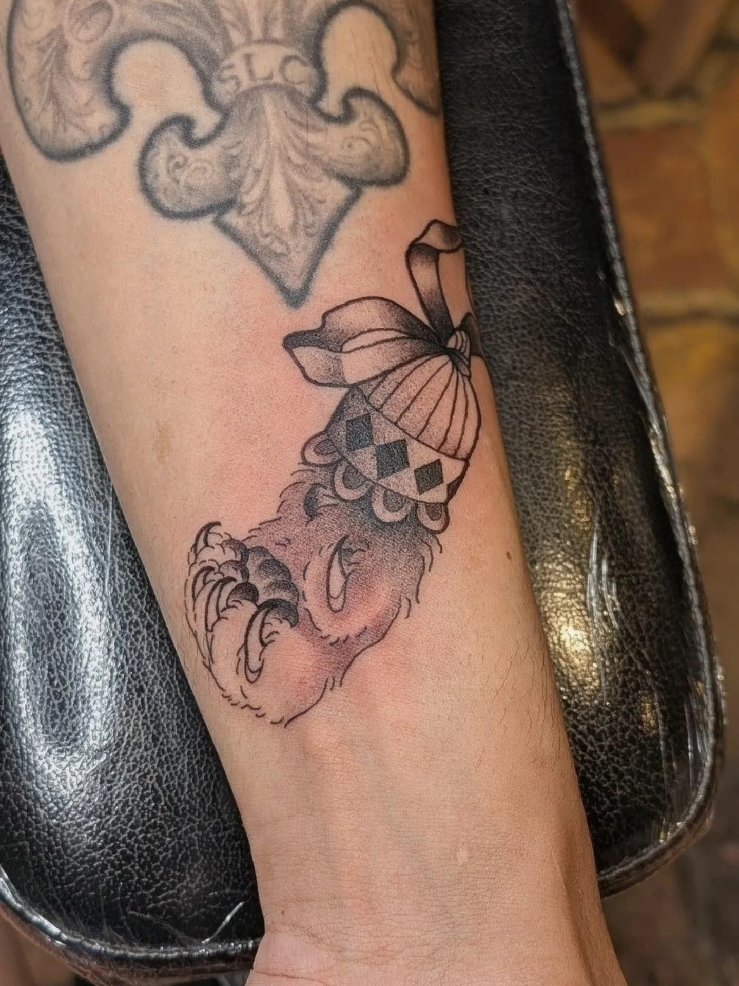 Tattoo by @neonmoonink — black_and_grey