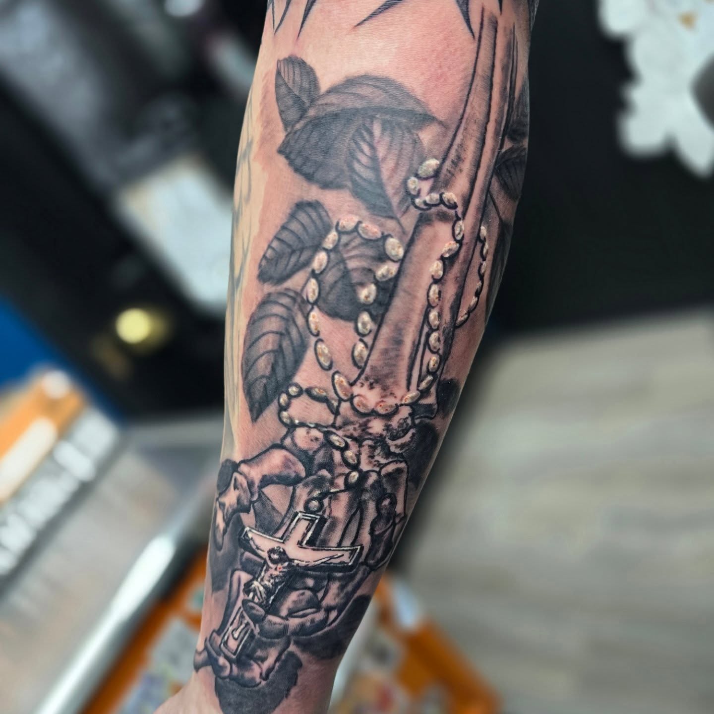 Tattoo by @david_winn_tattoos — black_and_grey