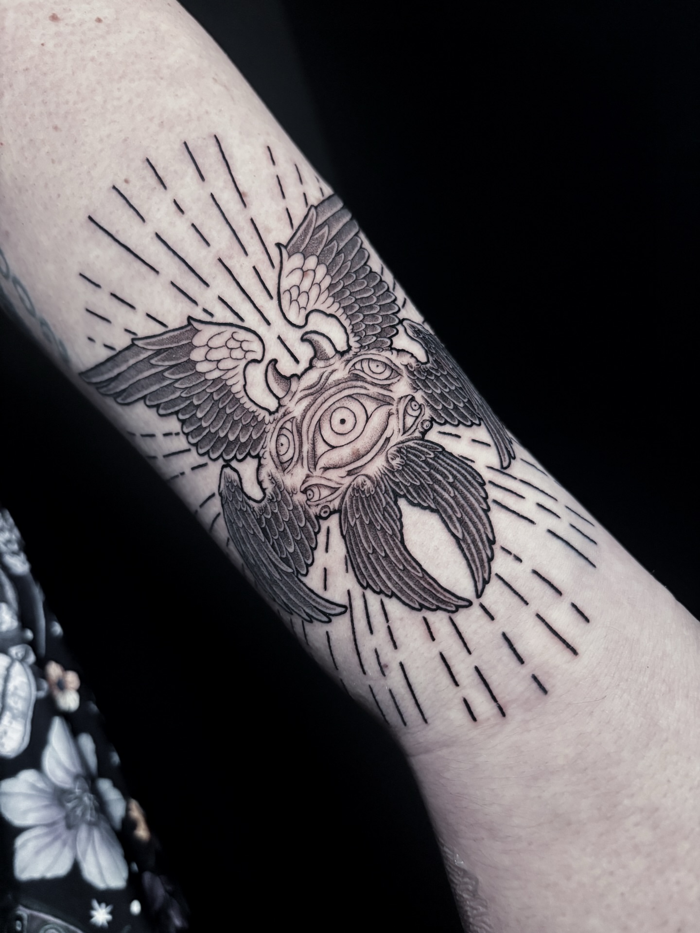 Tattoo by @noahdangink — black_and_grey