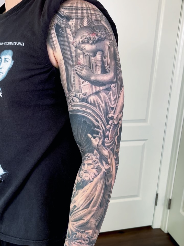 Tattoo by @carlos__macedo — realism, black_and_grey