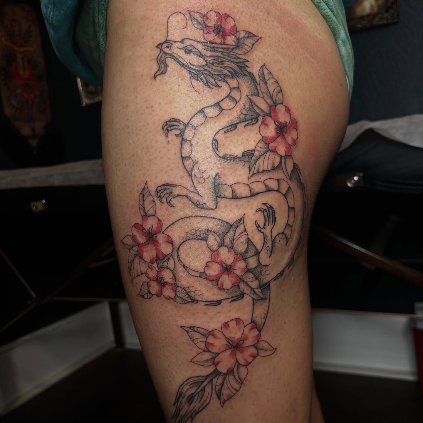 Tattoo by @tattoosbysamira β japanese_irezumi, dotwork