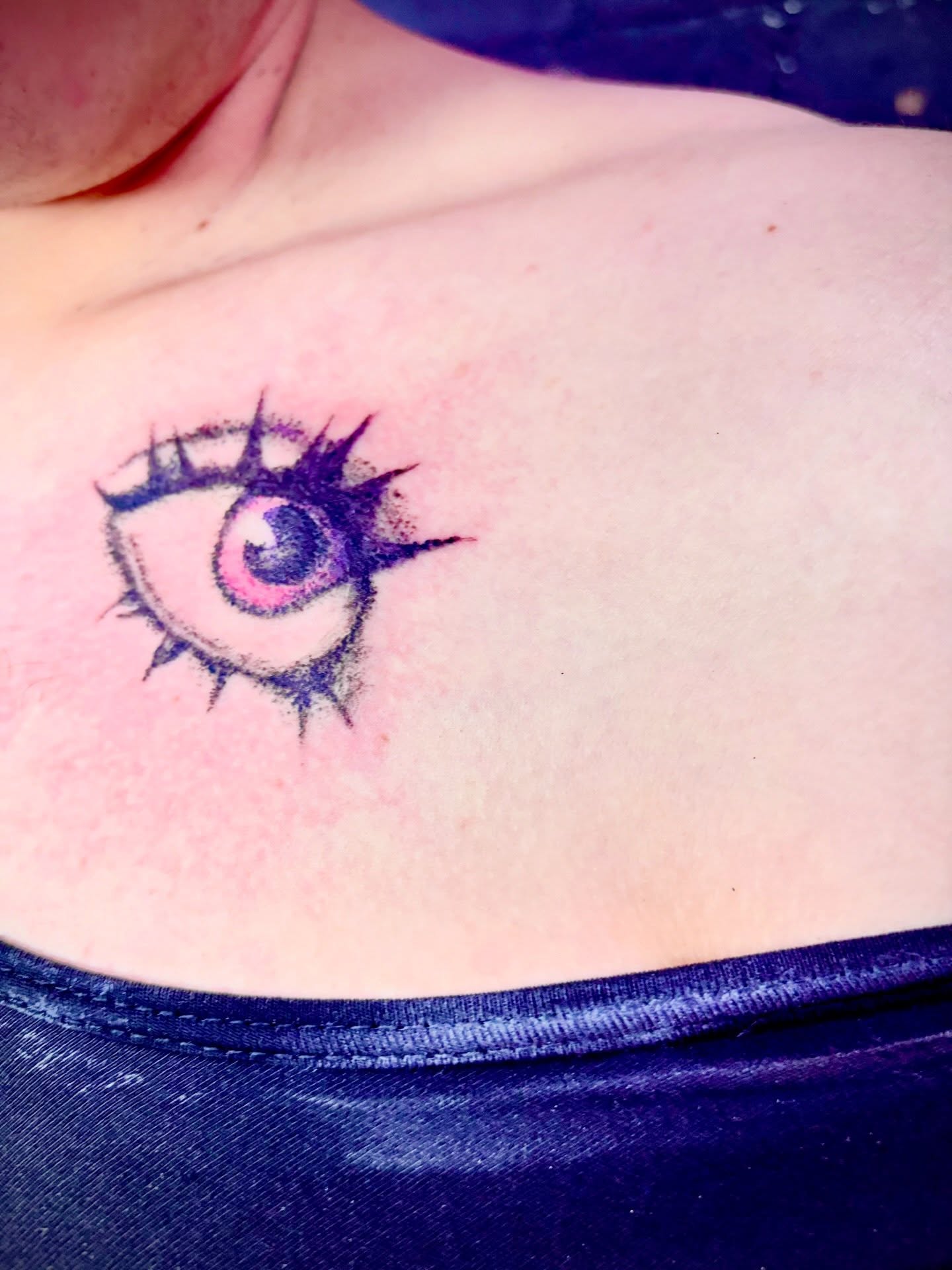 Eye dotwork tattoo on the chest by Tessahwessah 🧞‍♀️