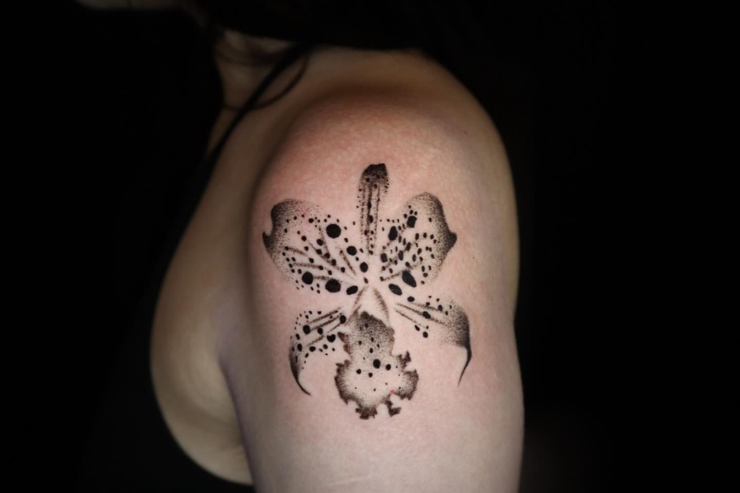 Tattoo by @inkanimalsart — dotwork