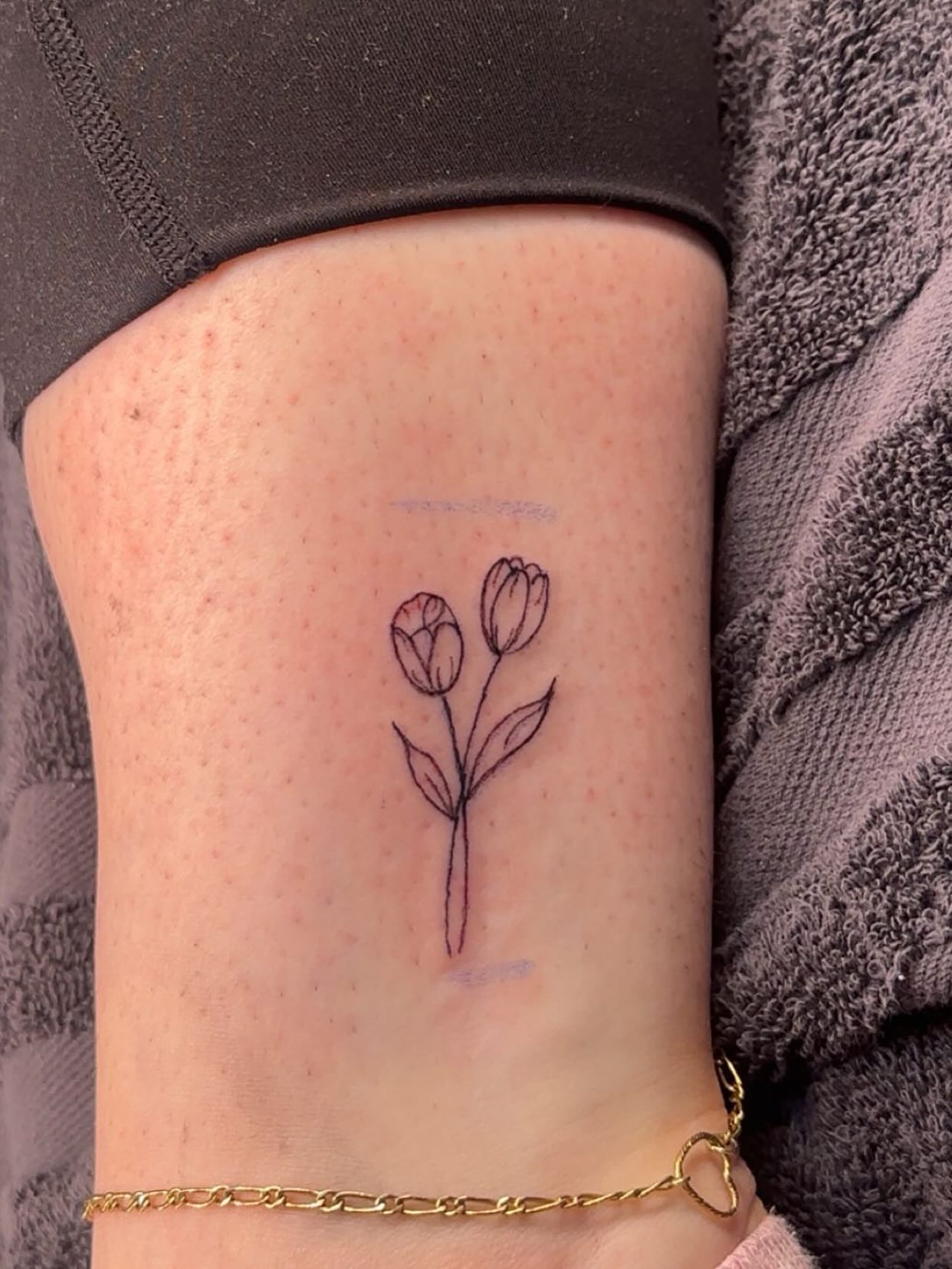 Tattoo by @tattsbykimbo — minimalist