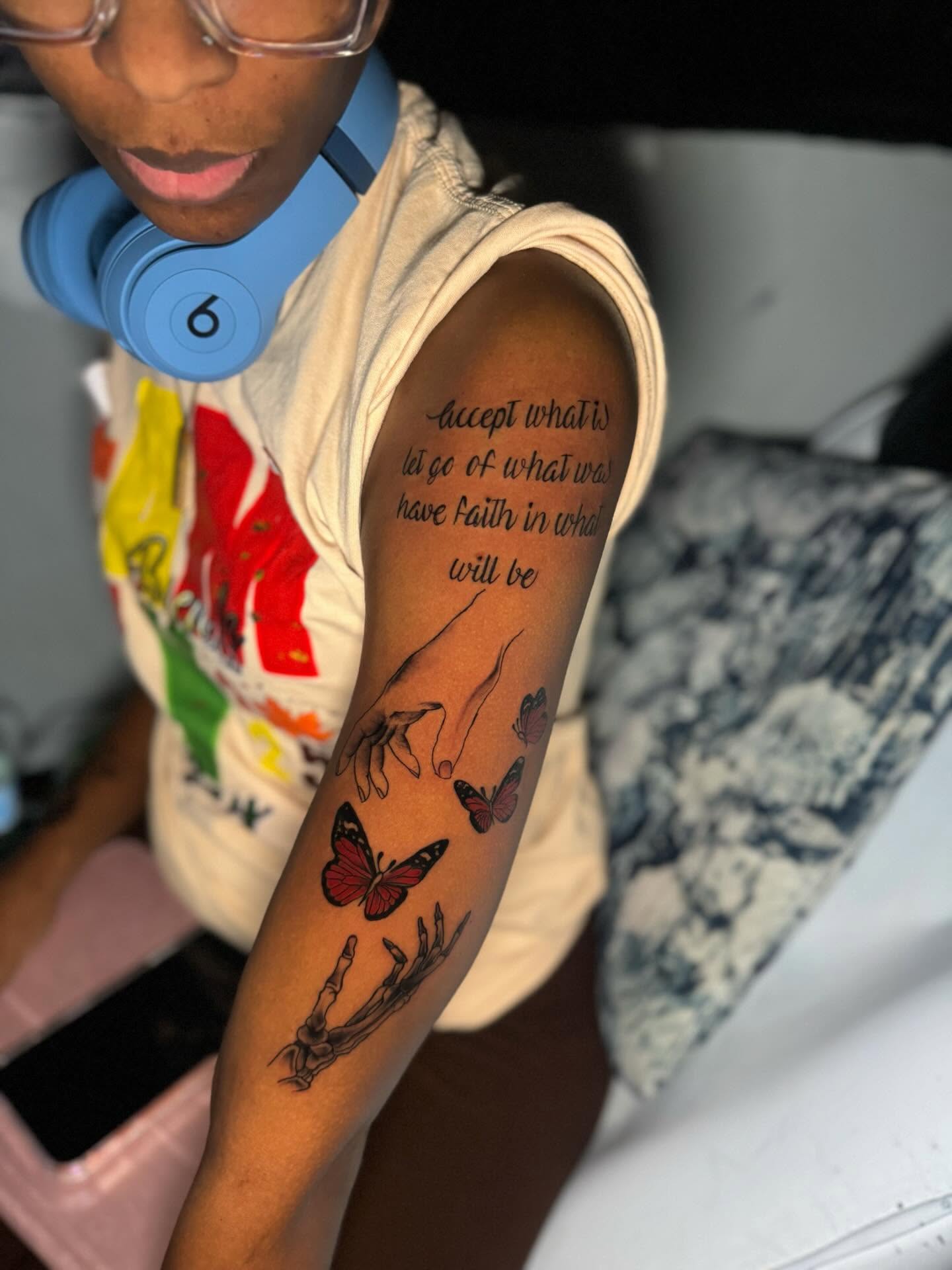 Tattoo by @dopestainz_ — dotwork