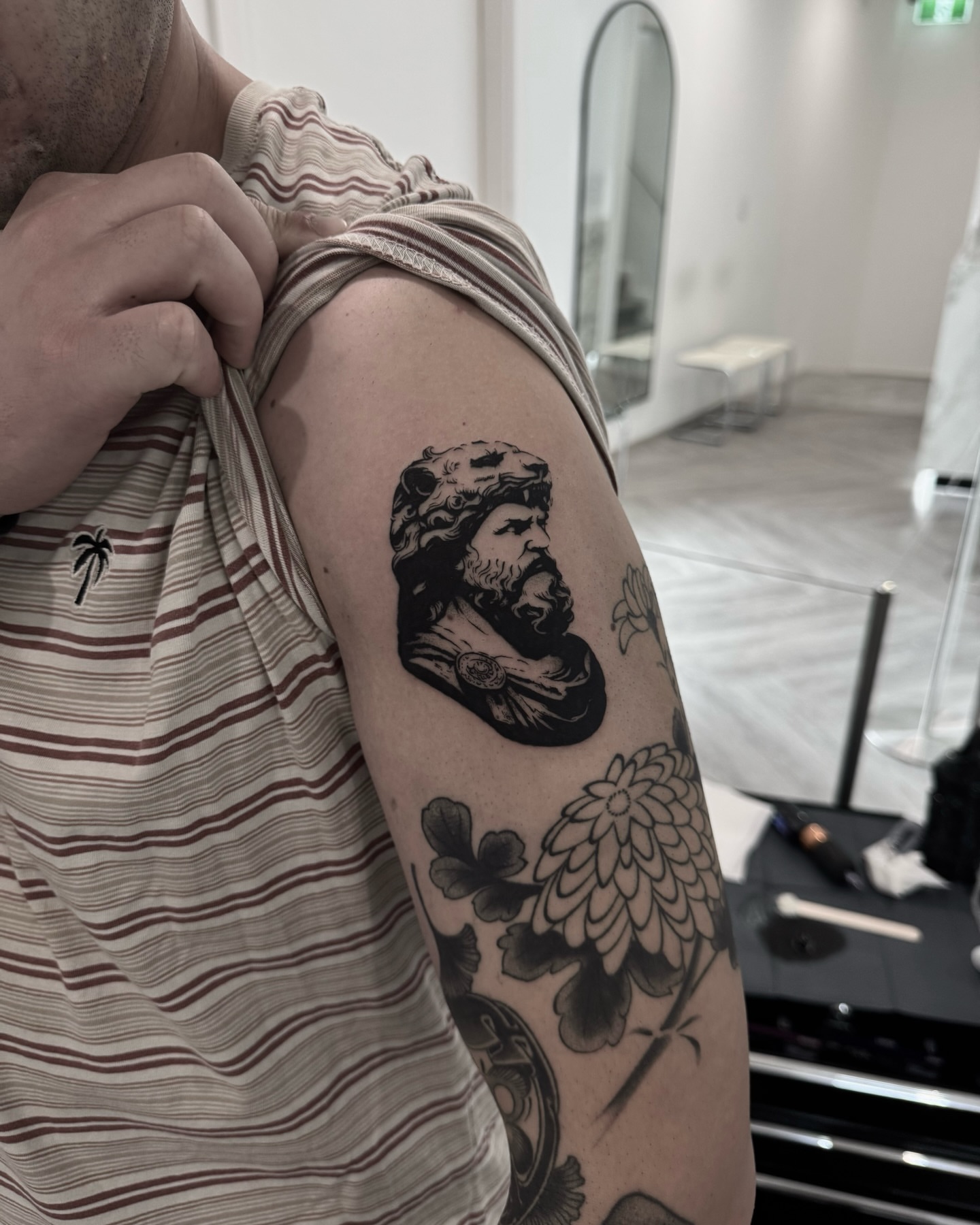 Tattoo by @vamos_tat — black_and_grey