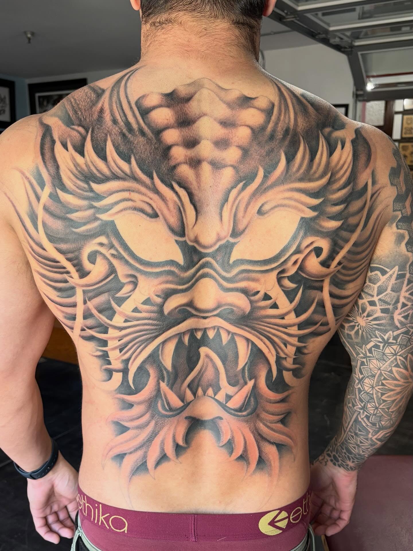 Tattoo by @elmertattoos — japanese_irezumi