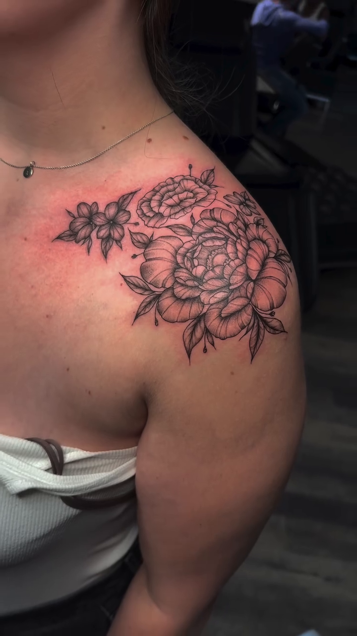 Tattoo by @tattoosbytessa — fine_line, black_and_grey