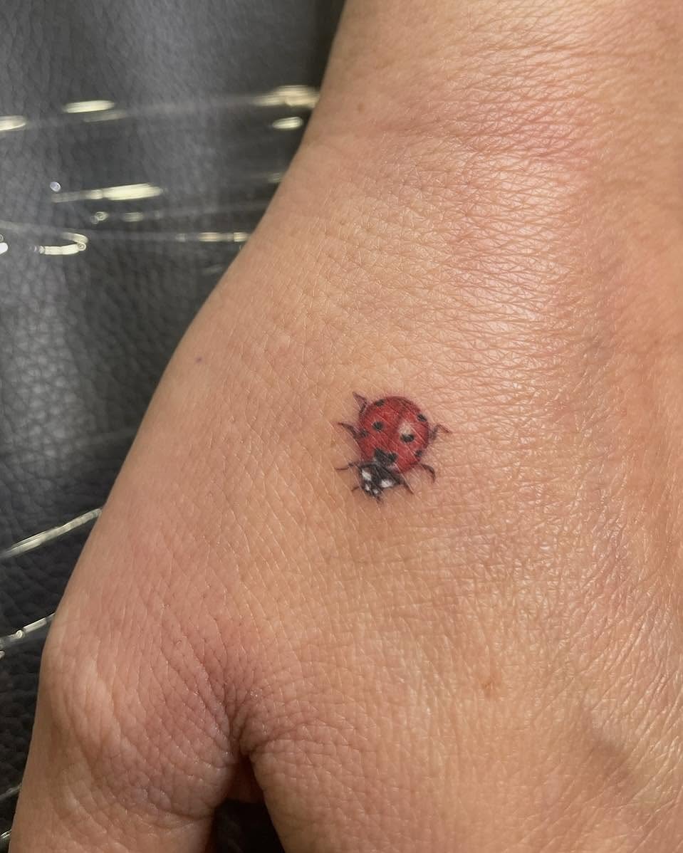 Tattoo by @myl.valois_tattoo — realism