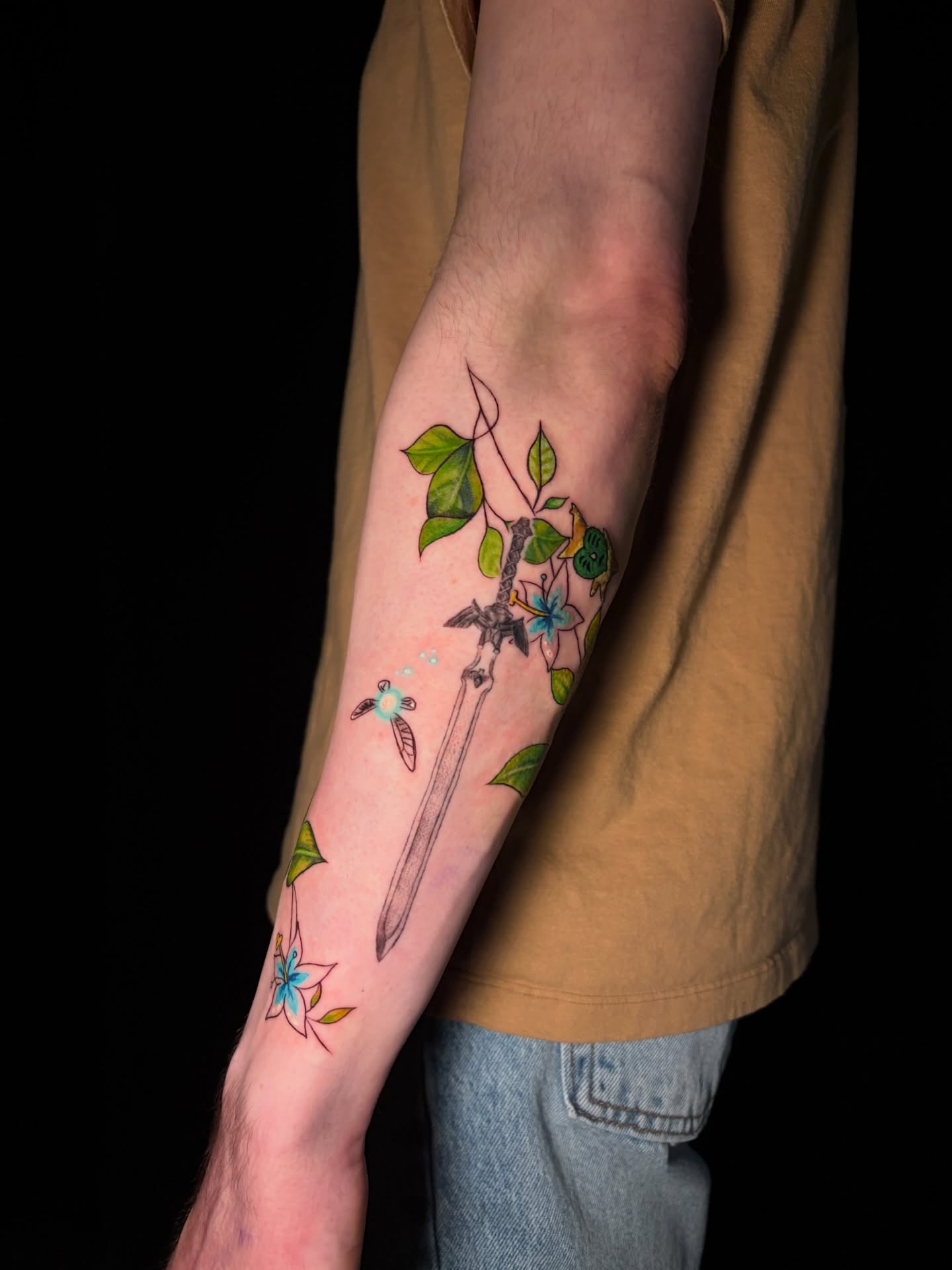 Tattoo by @angeline.tattoo — new_school, dotwork