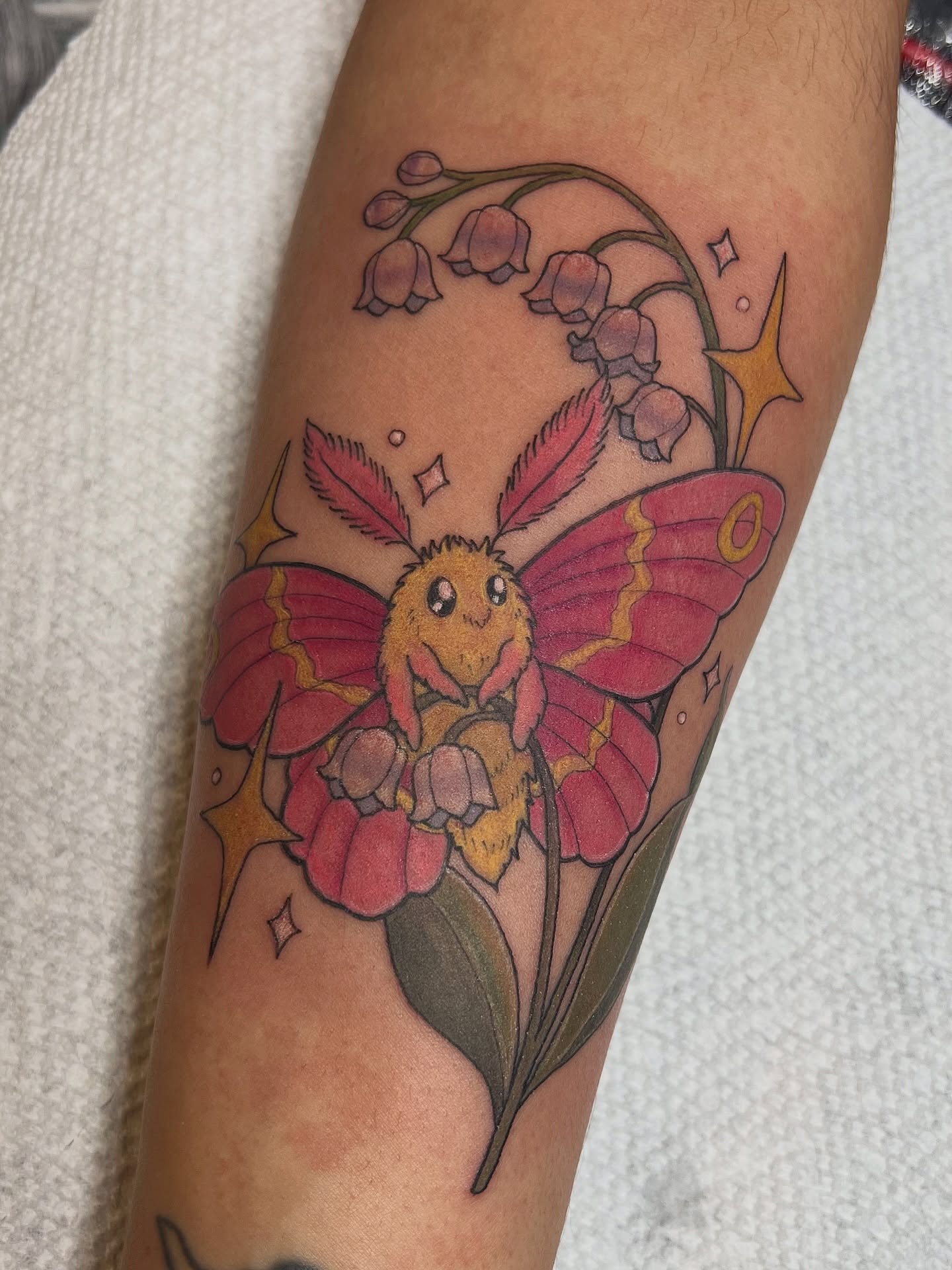 Tattoo by @hollytattoos__ — new_school, illustrative