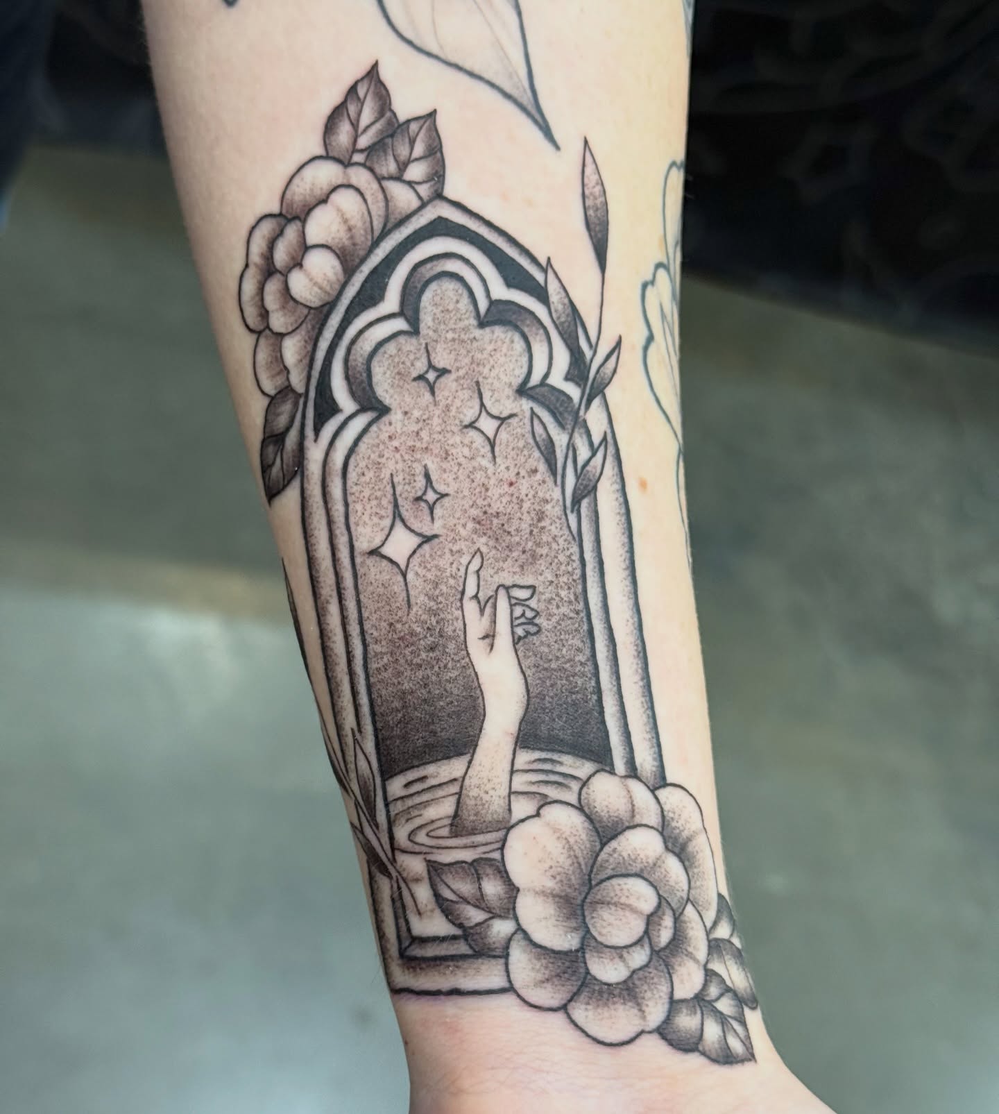 Tattoo by @madisonsky.tattoos — black_and_grey