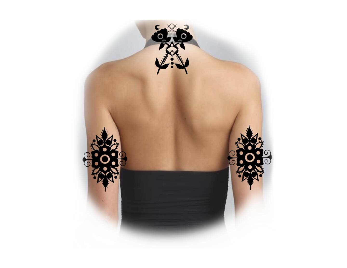 Floral black and grey tattoo on the back by Davie Tattoos