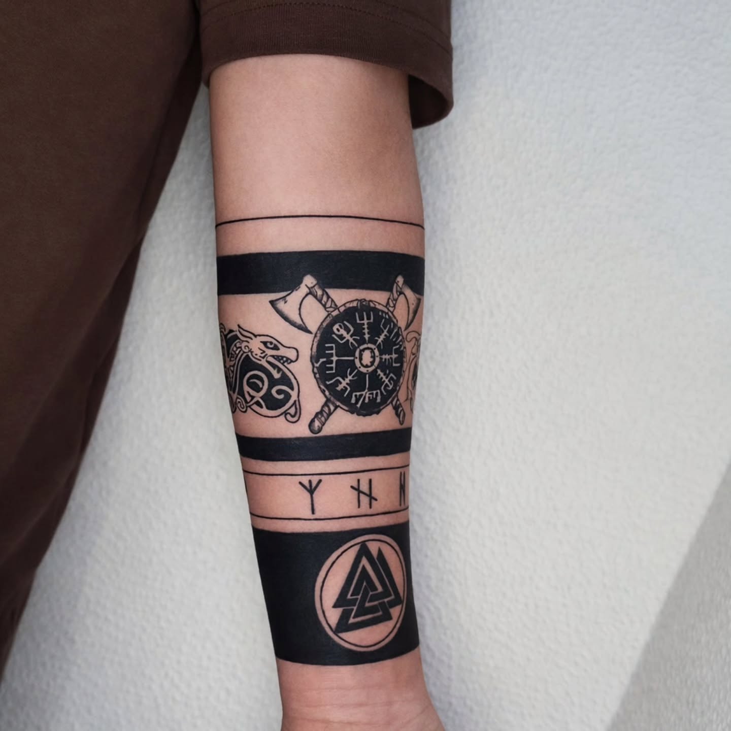 Tattoo by @martinatattoolanzarote β black_and_grey