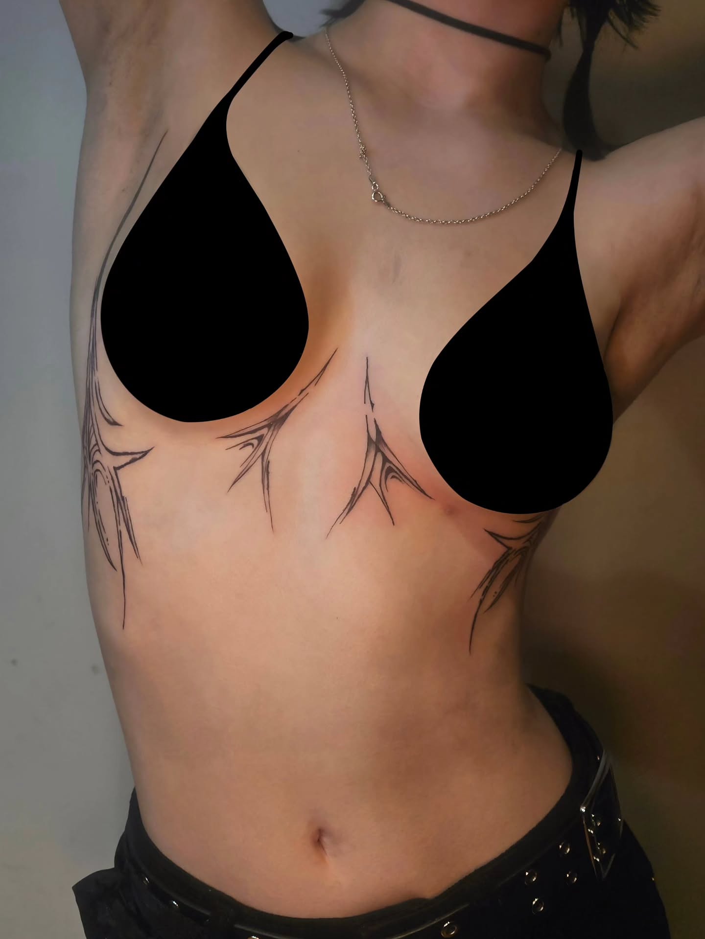 Tattoo by @prettybutpoisonink — black_and_grey