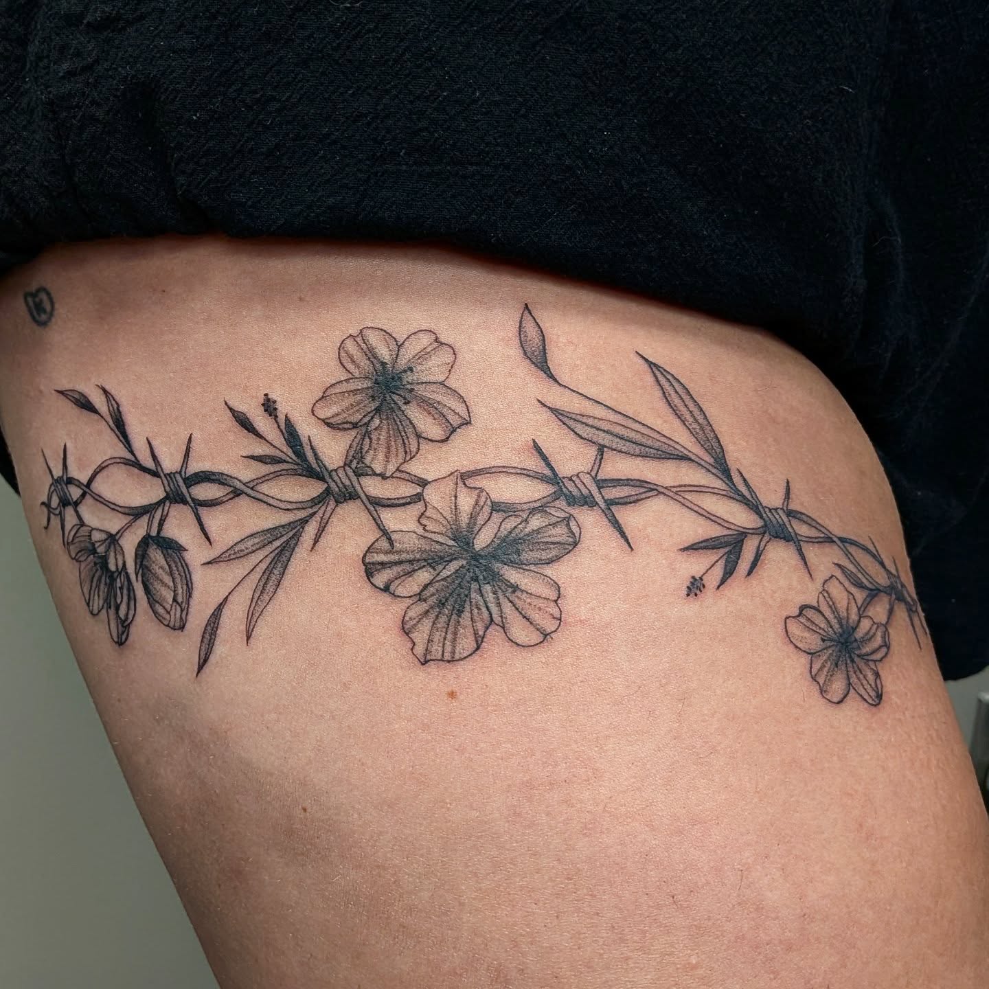 Tattoo by @jadektattoos — black_and_grey