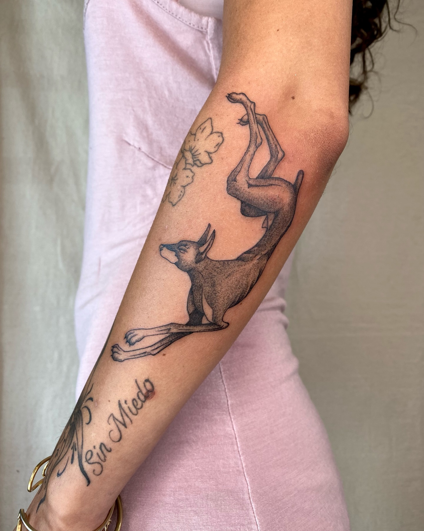 Tattoo by @sashinkatattoo β black_and_grey