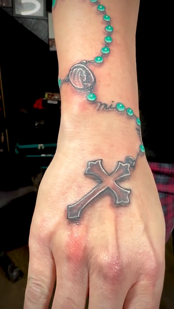 Minimalist tattoo on the forearm by Jason Ponce