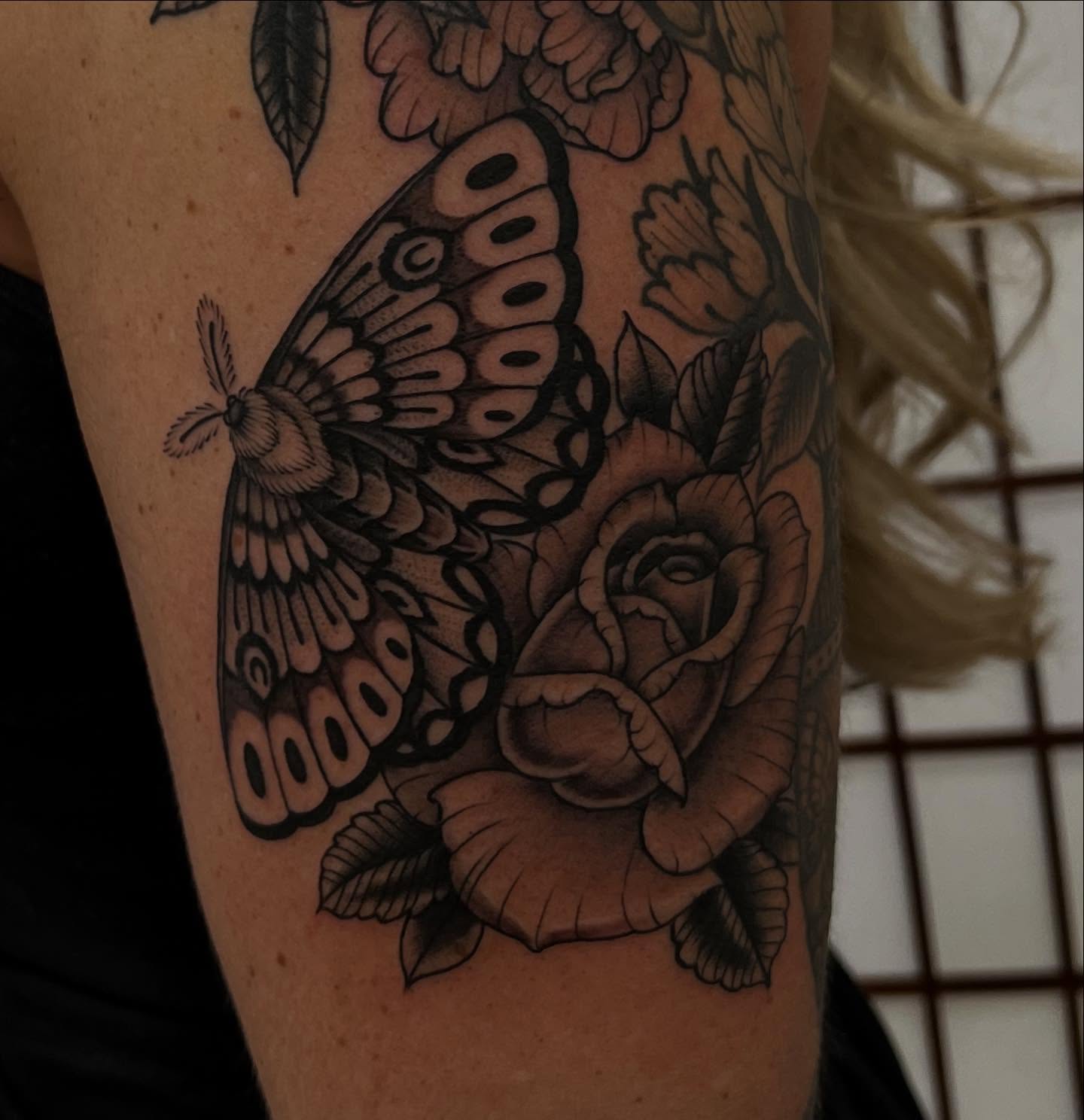 Tattoo by @chrisromolini — black_and_grey