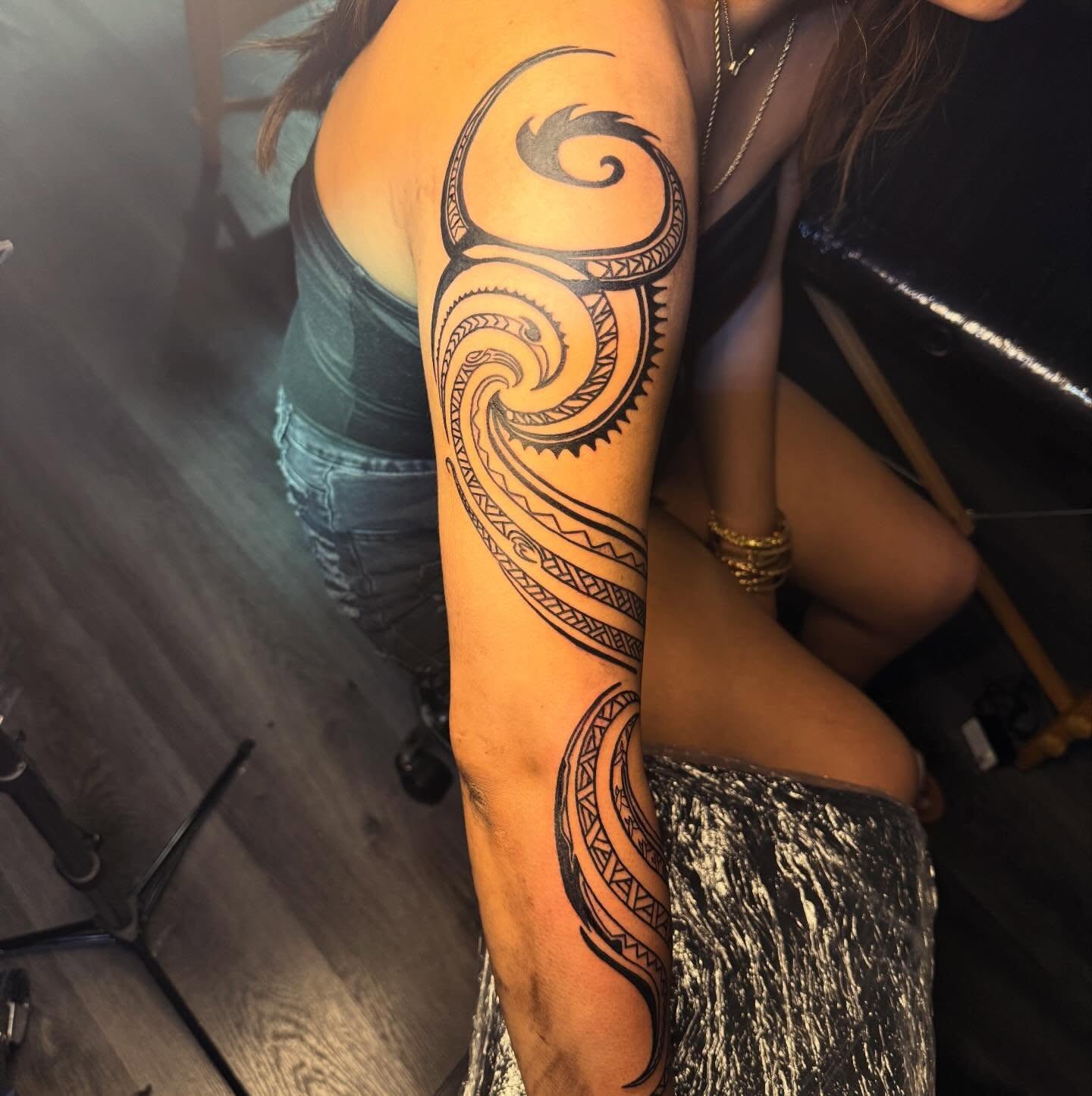 Tribal swirl tribal tattoo on the forearm by Noir