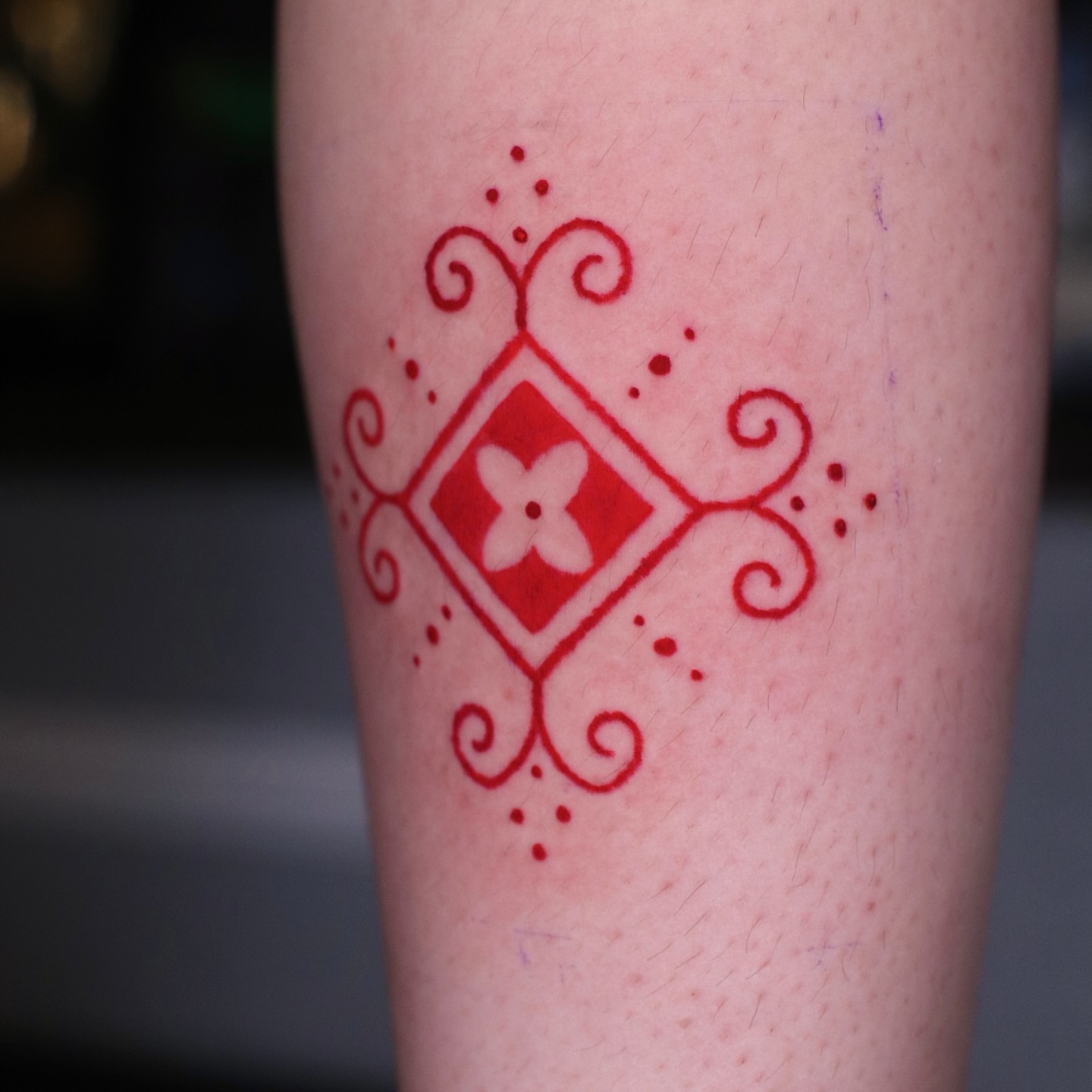 Tattoo by @pinking__tt — geometric