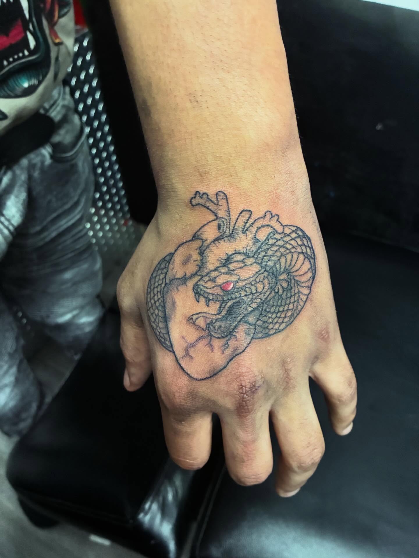 Dragon japanese irezumi tattoo on the hand by Trae
