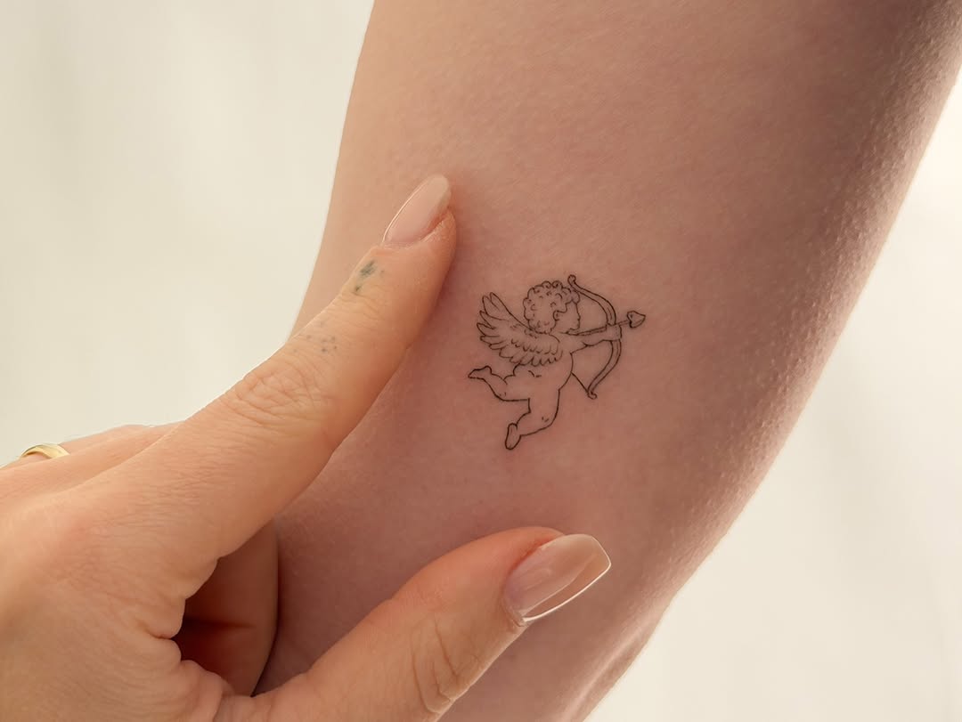 Tattoo by @yuli_tattoos β fine_line