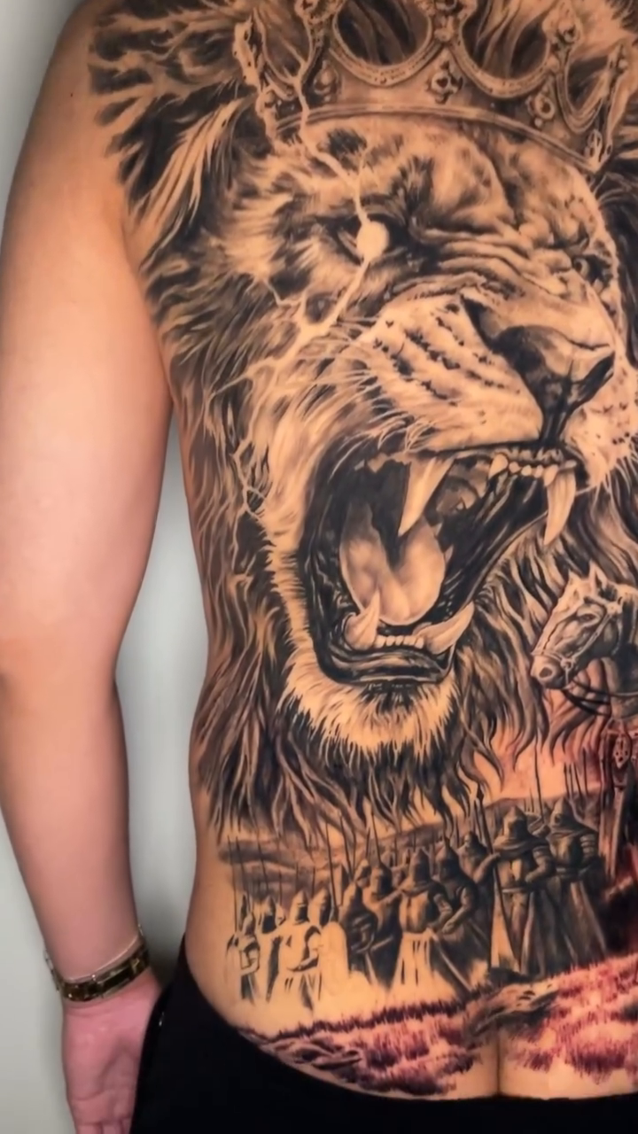 Tattoo by @tommyyu852 — realism, black_and_grey