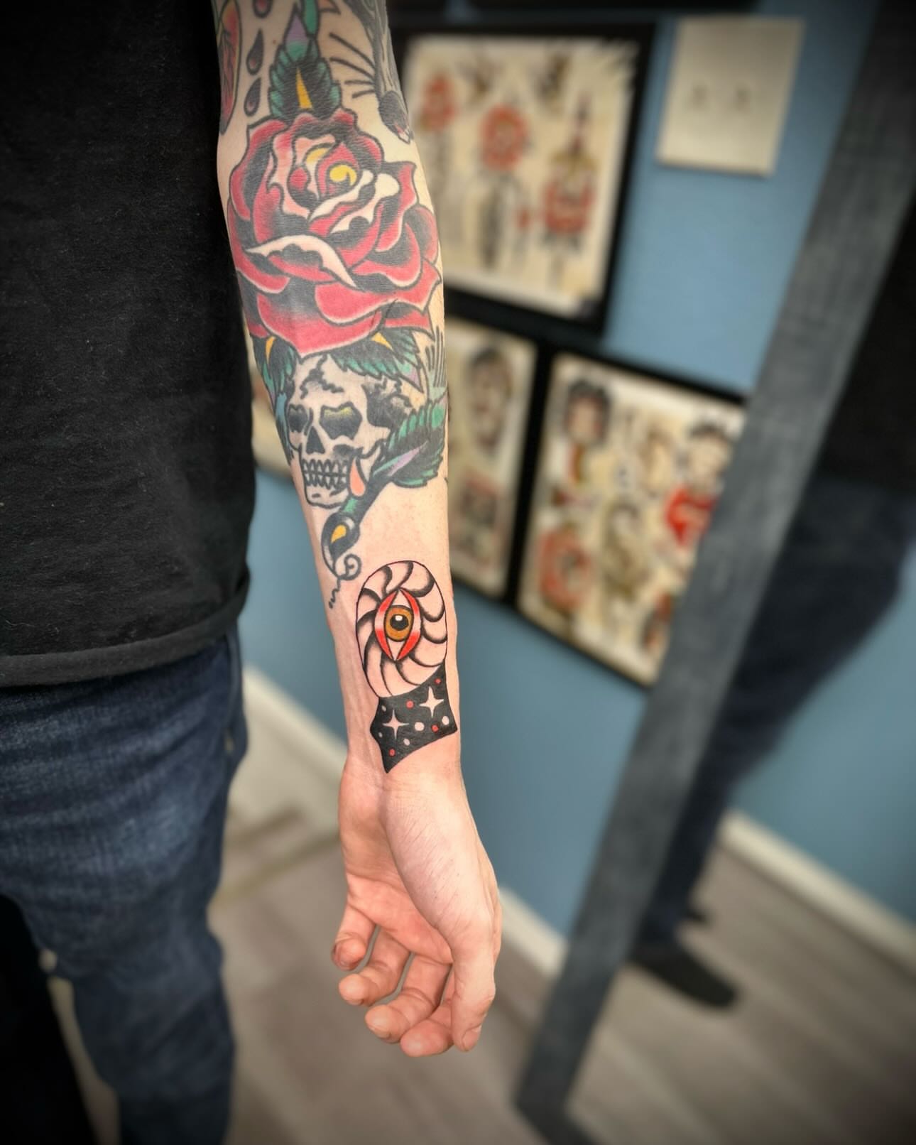 Rose and skull American traditional tattoo on the forearm by rory