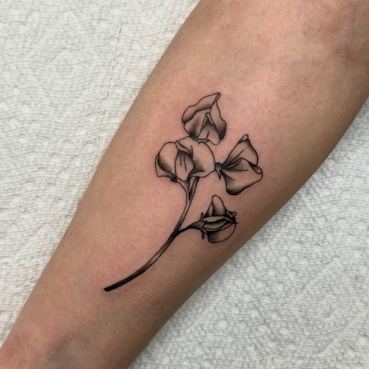 Tattoo by @benkrasowtattoo — black_and_grey