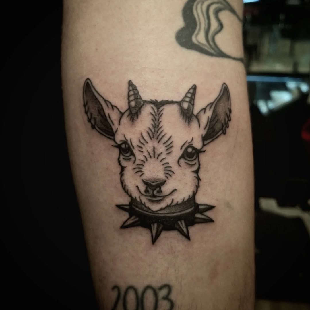 Tattoo by @makaylaawaffle — black_and_grey, illustrative