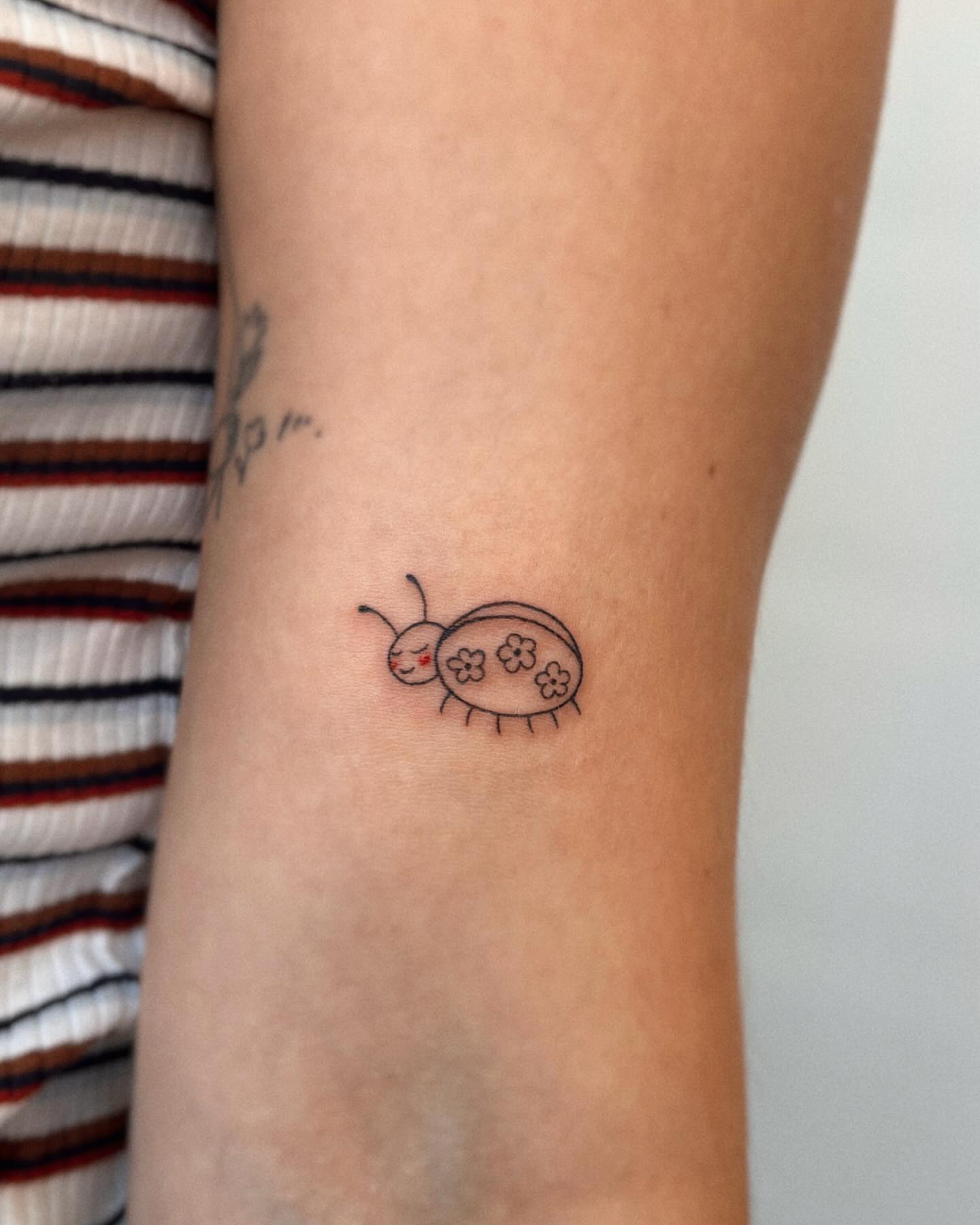 Tattoo by @rouupillon — minimalist