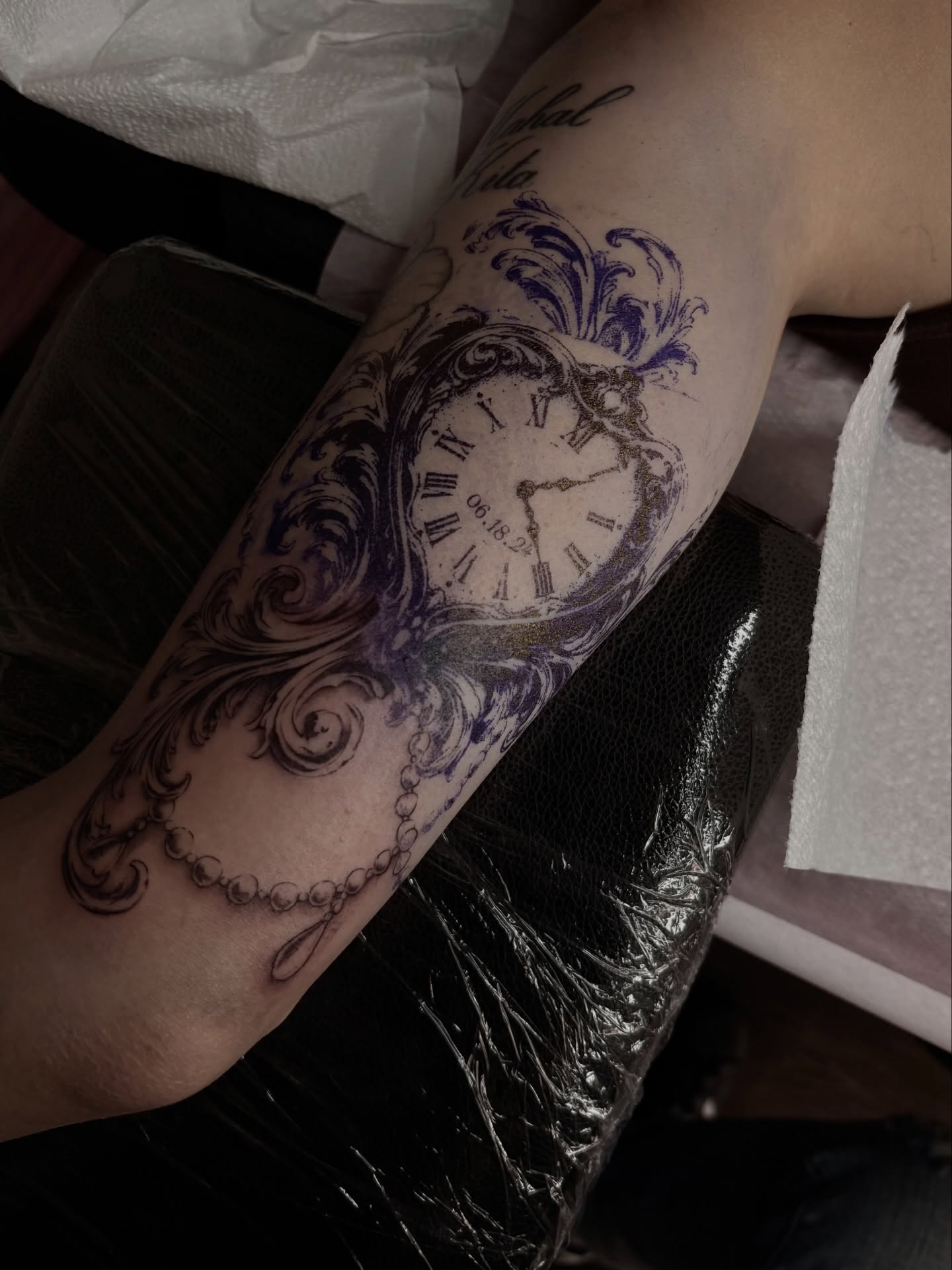 Clock black and grey tattoo on the forearm by Silvia :)