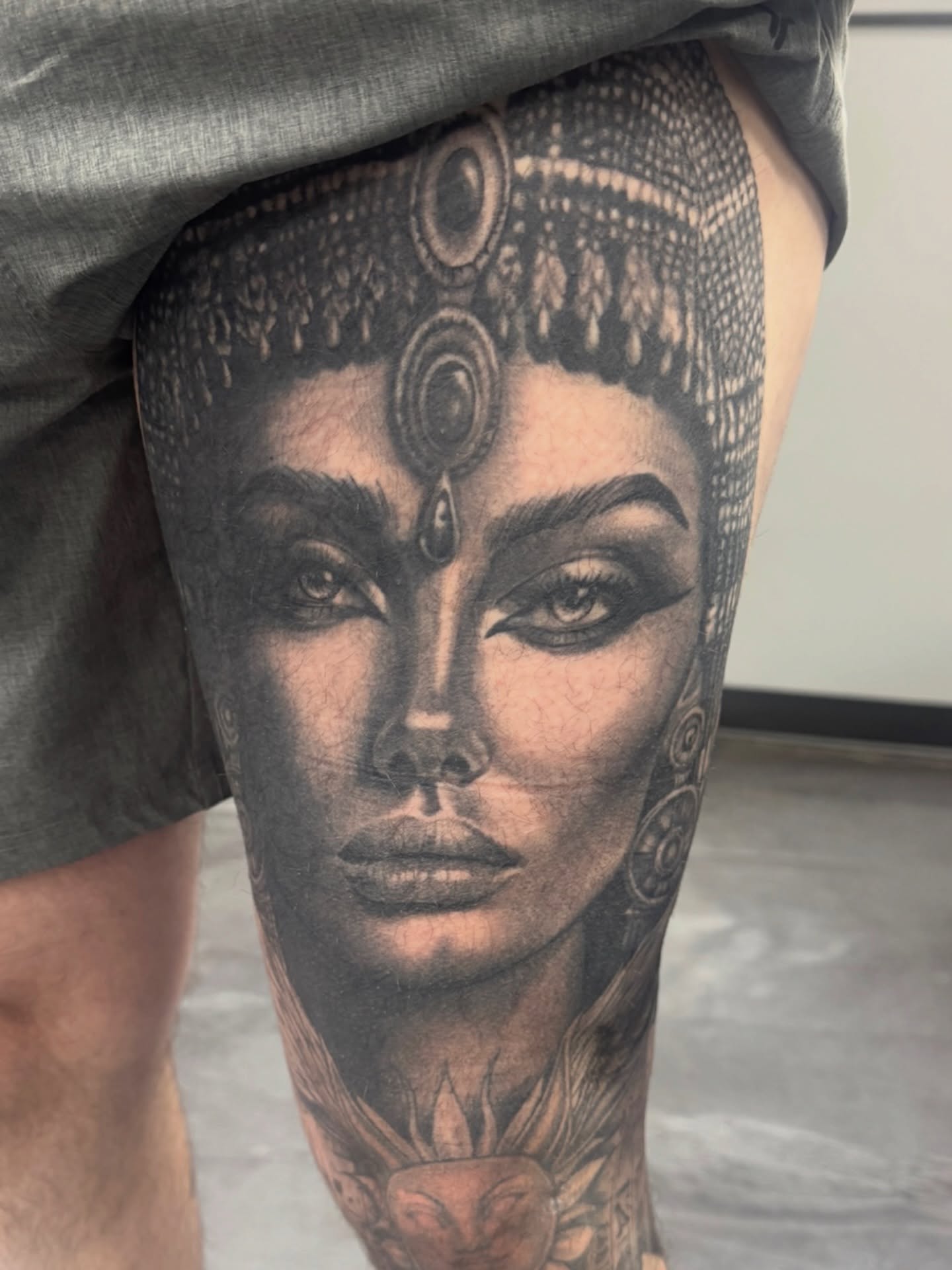Tattoo by @dis.asterkane.tattoos — realism, black_and_grey