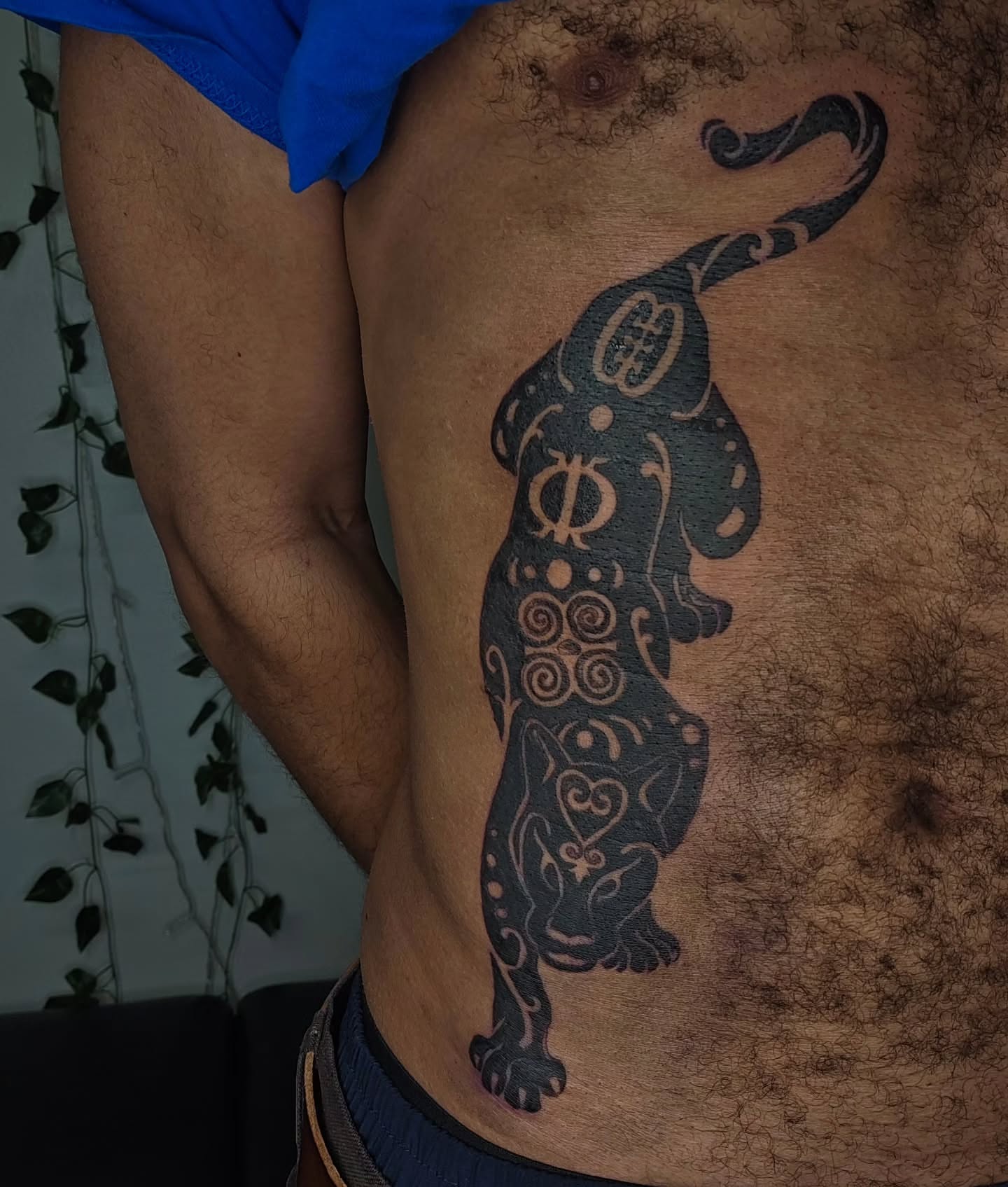 Panther tribal tattoo on the thigh by Luna 🌙