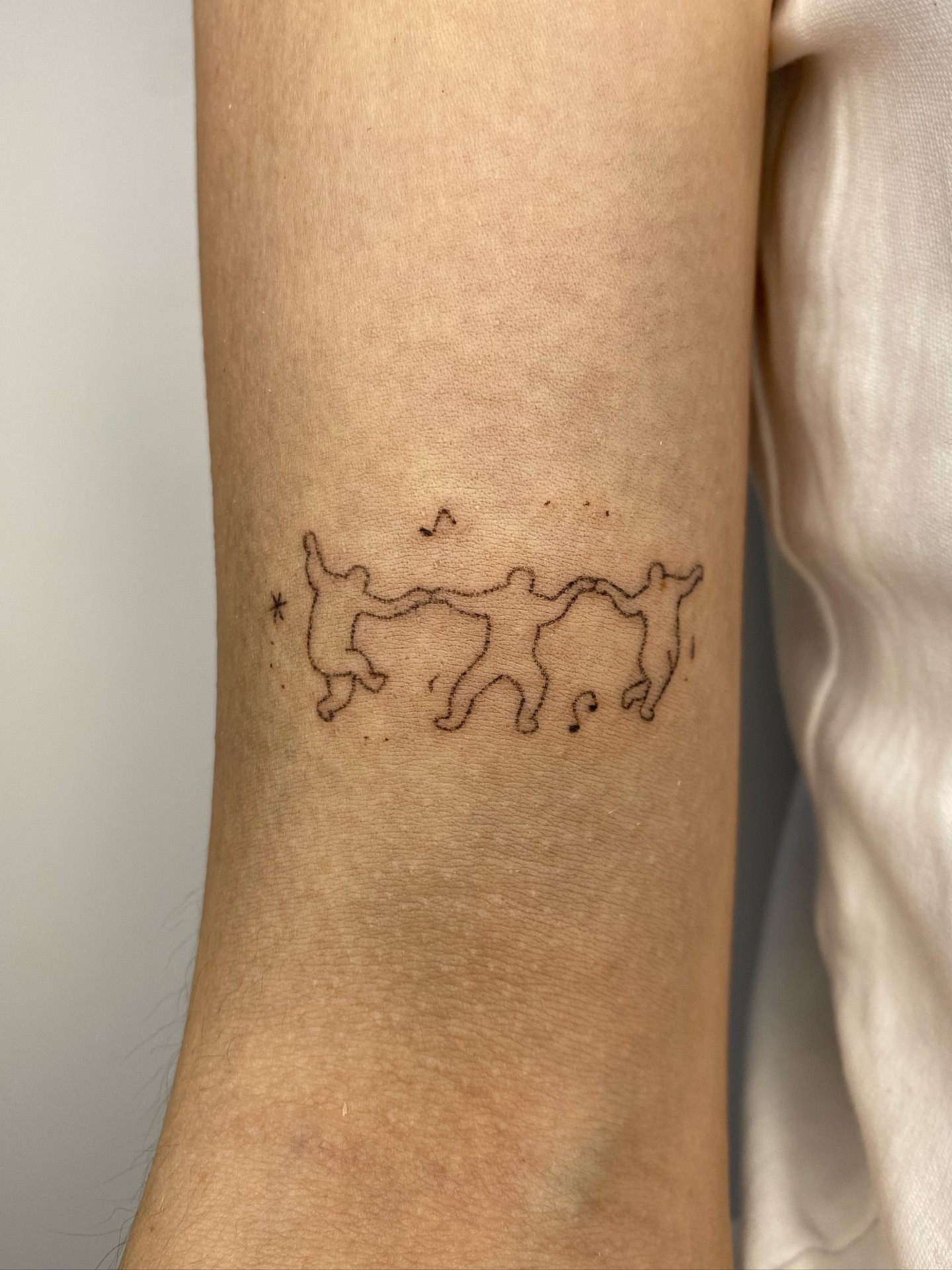 Tattoo by @pokyopokyo — dotwork