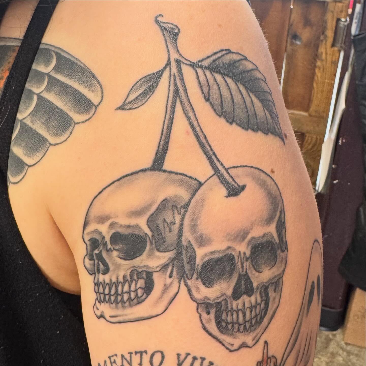 Tattoo by @bobbyjoeward — black_and_grey