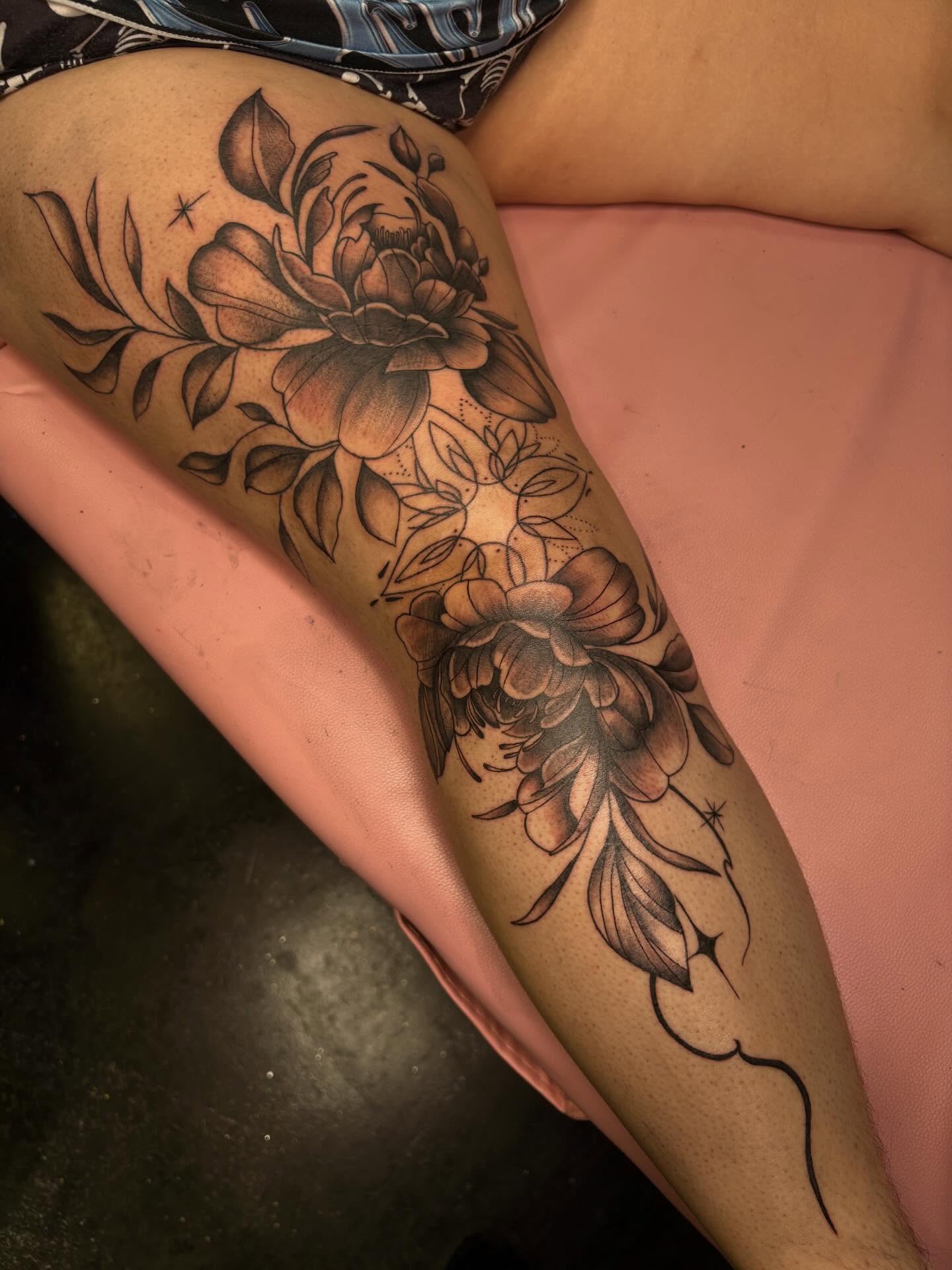 Tattoo by @lextattooos — black_and_grey