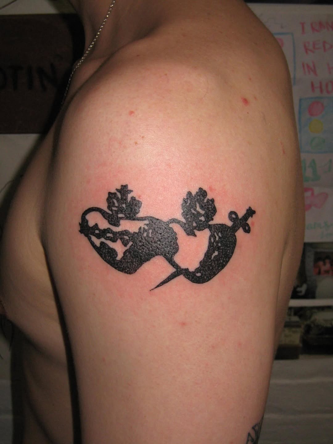 Tattoo by @whatisheavenlike — blackwork