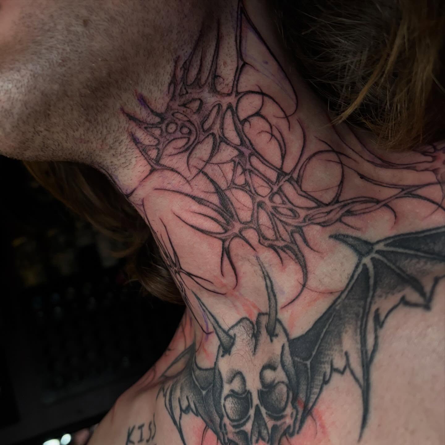 Skull and wings dark realism tattoo on the neck by amy mangeri ๐ฆ