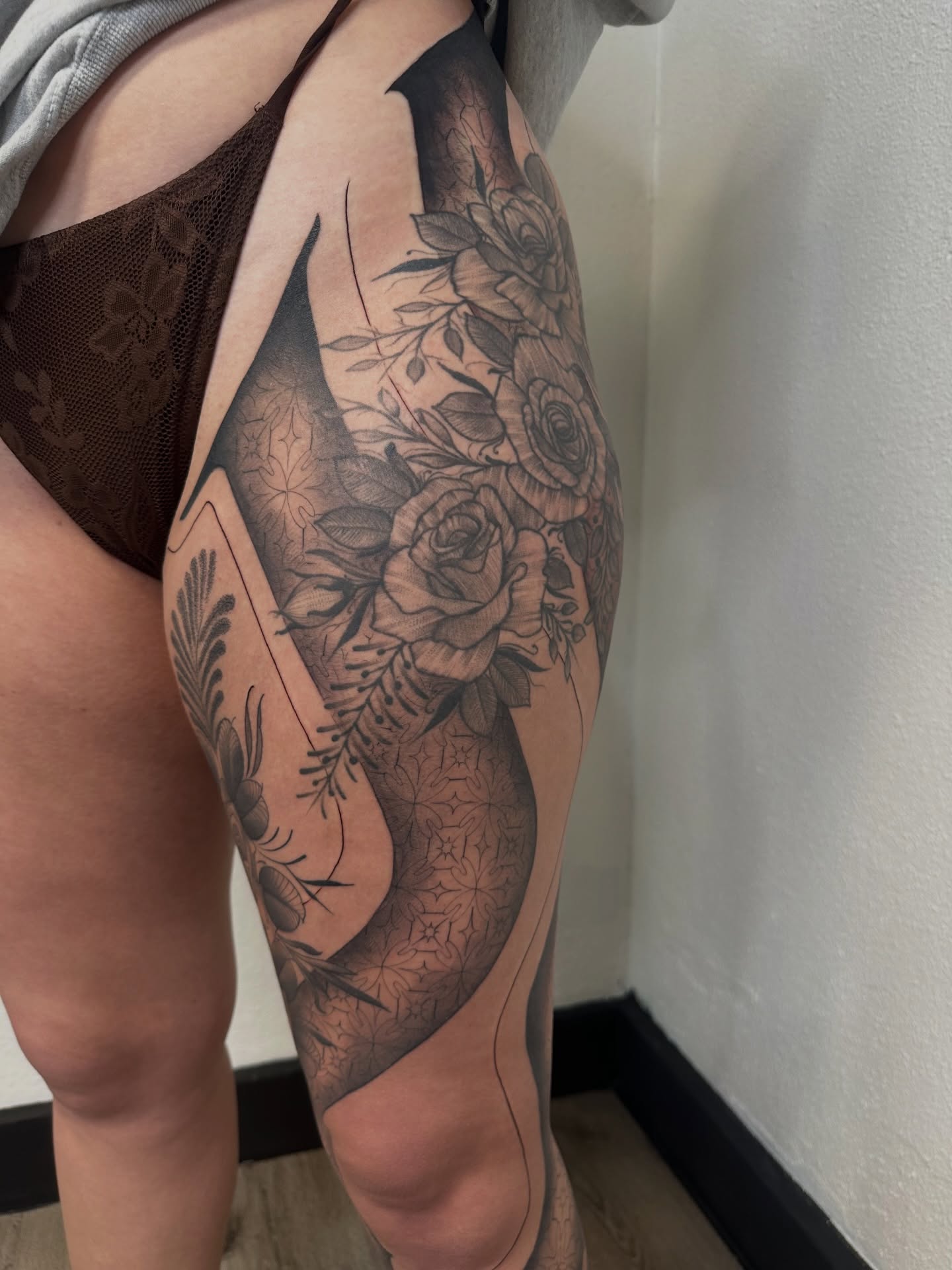 Floral bouquet realism tattoo on the forearm by Juan Vega (tony)