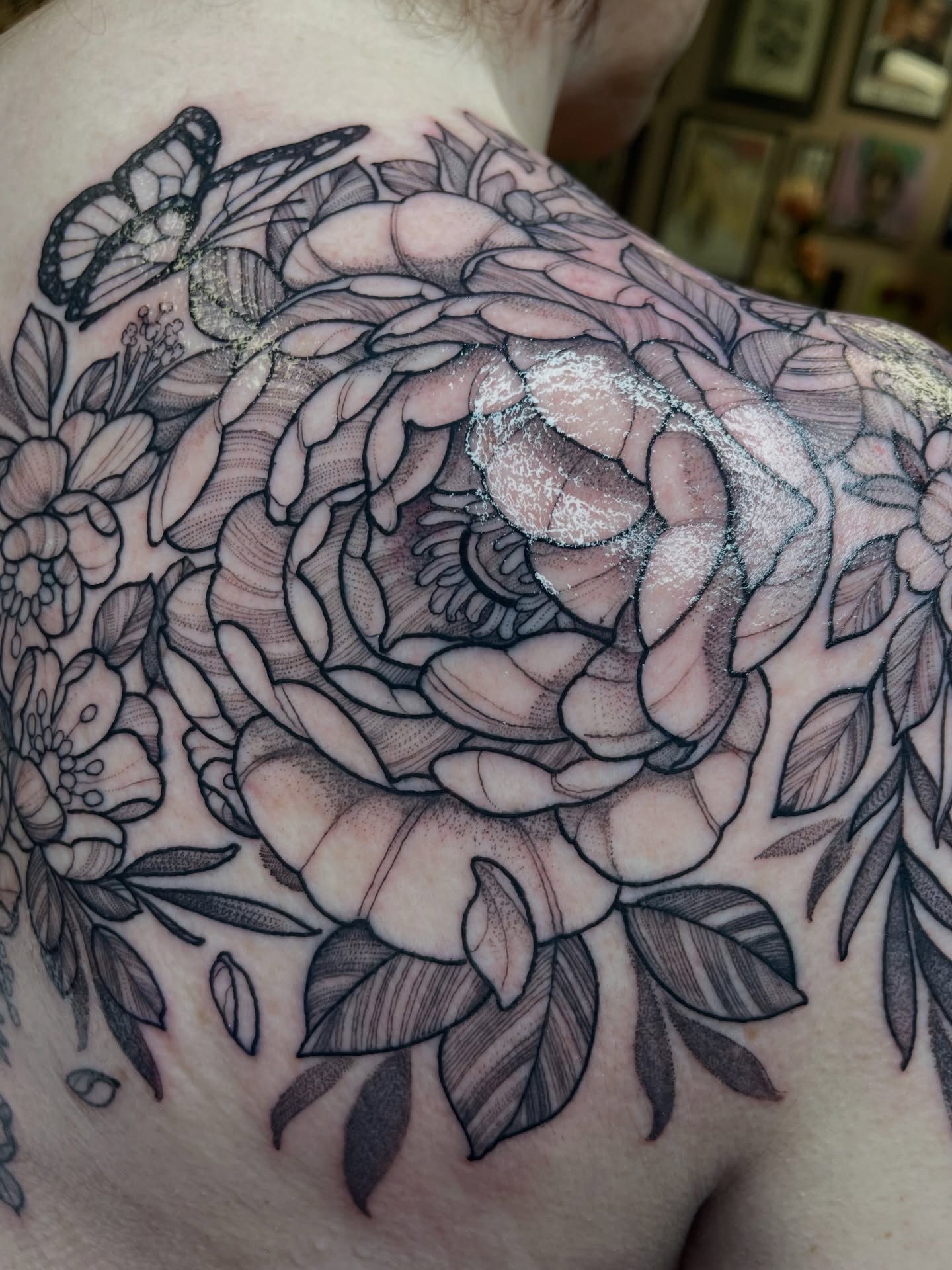 Tattoo by @carlygtattoos โ black_and_grey, realism