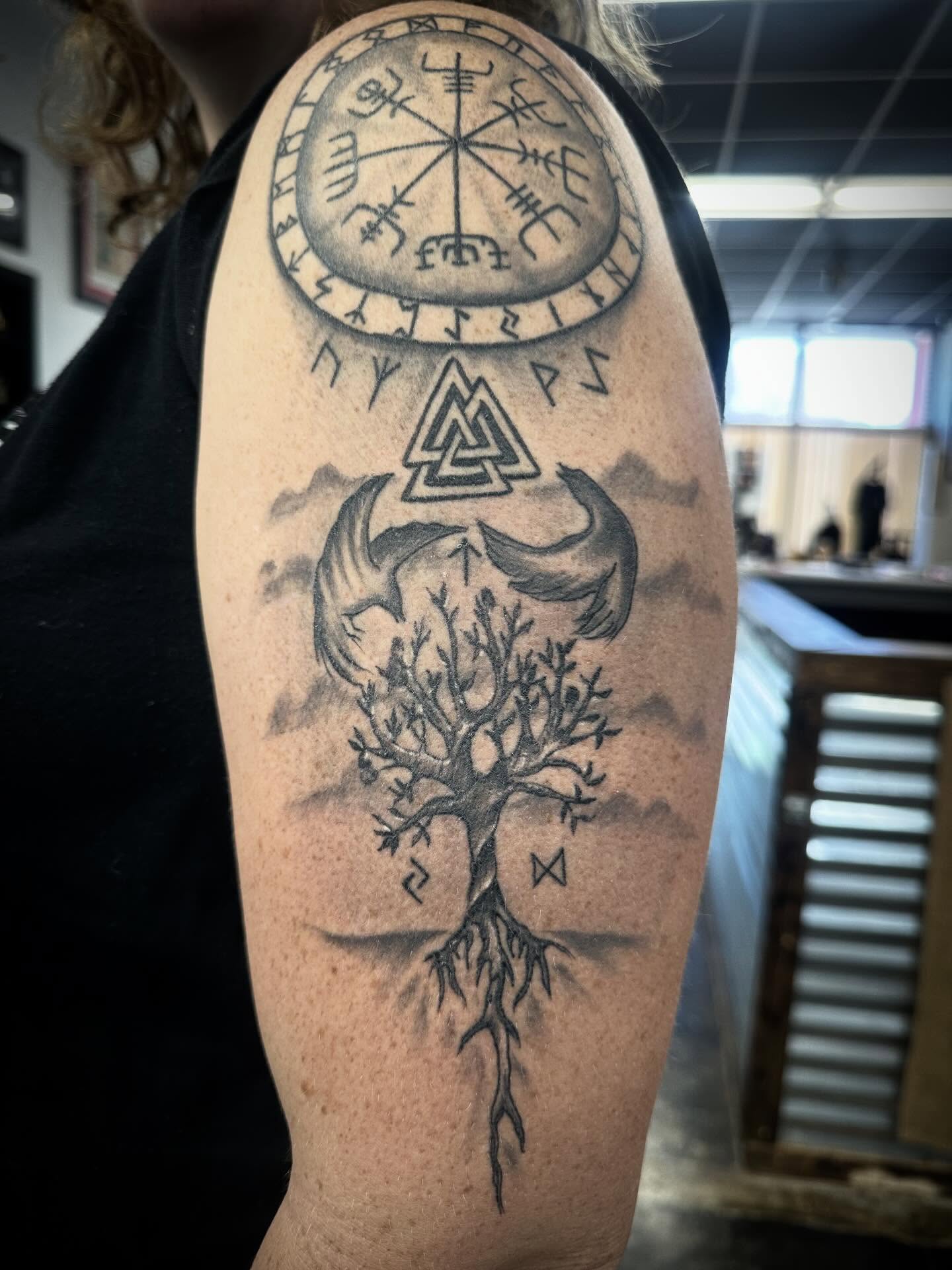 Tattoo by @gaboyzink — black_and_grey, geometric