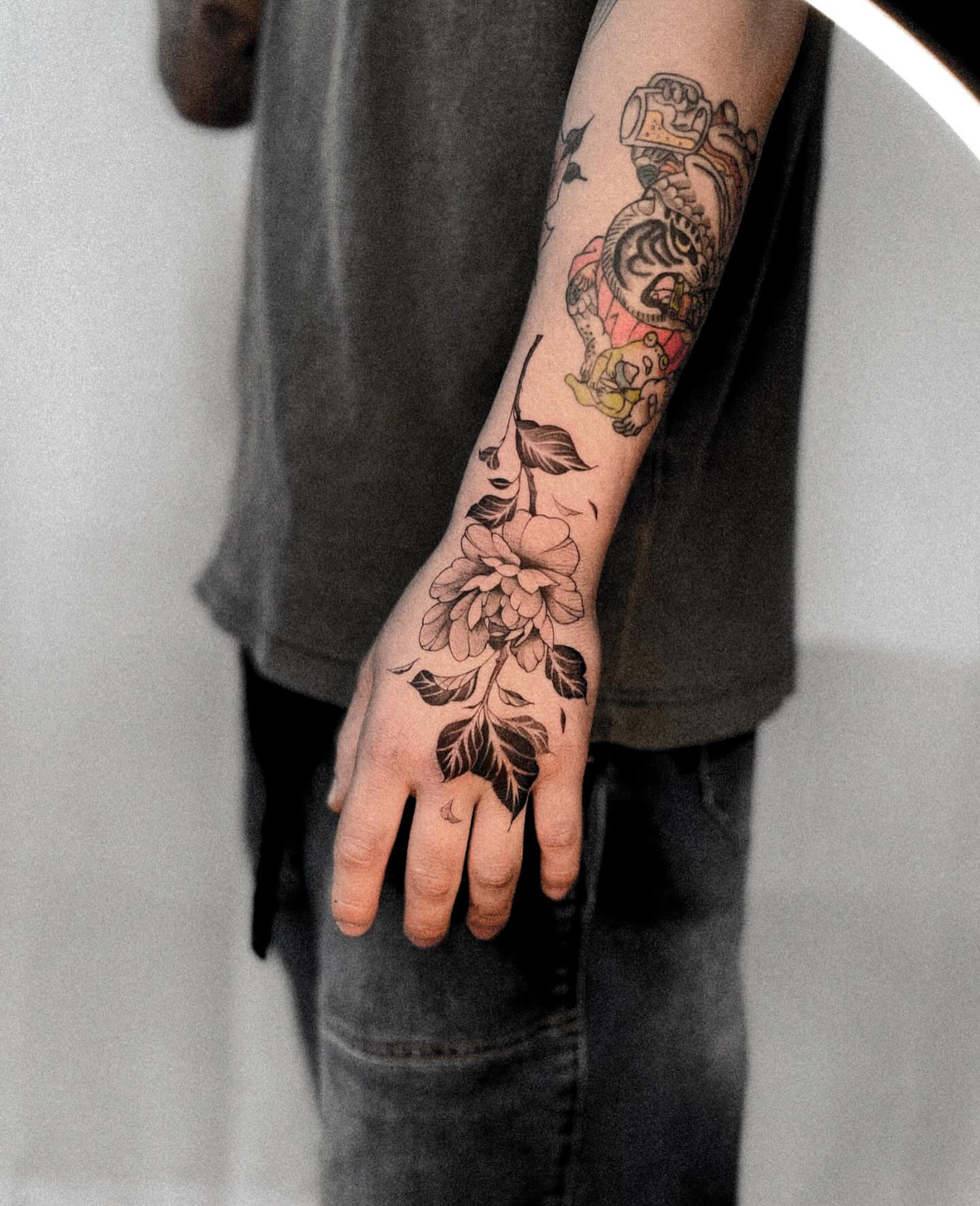 Tattoo by @meongtatt — black_and_grey