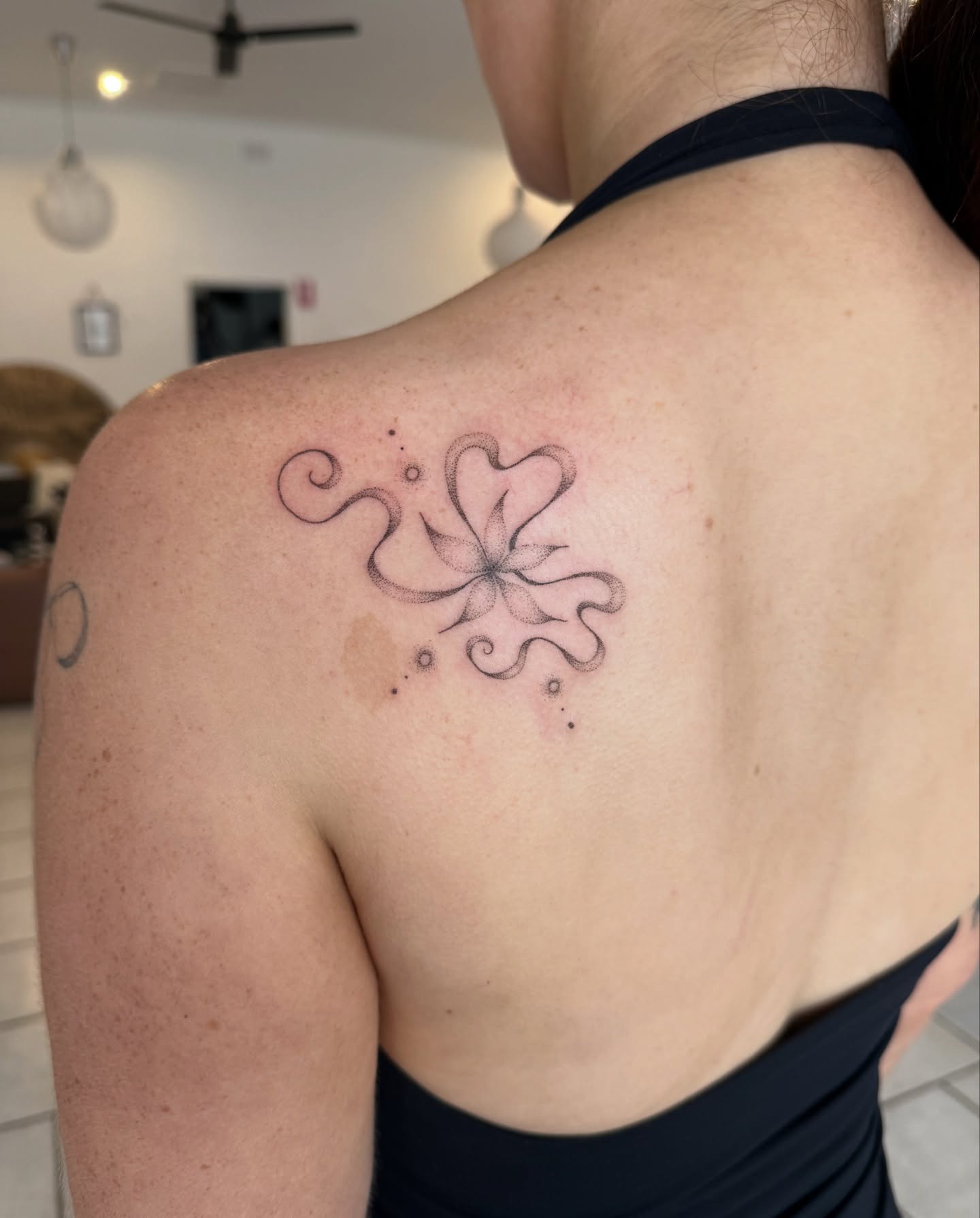 Tattoo by @so0mps — dotwork