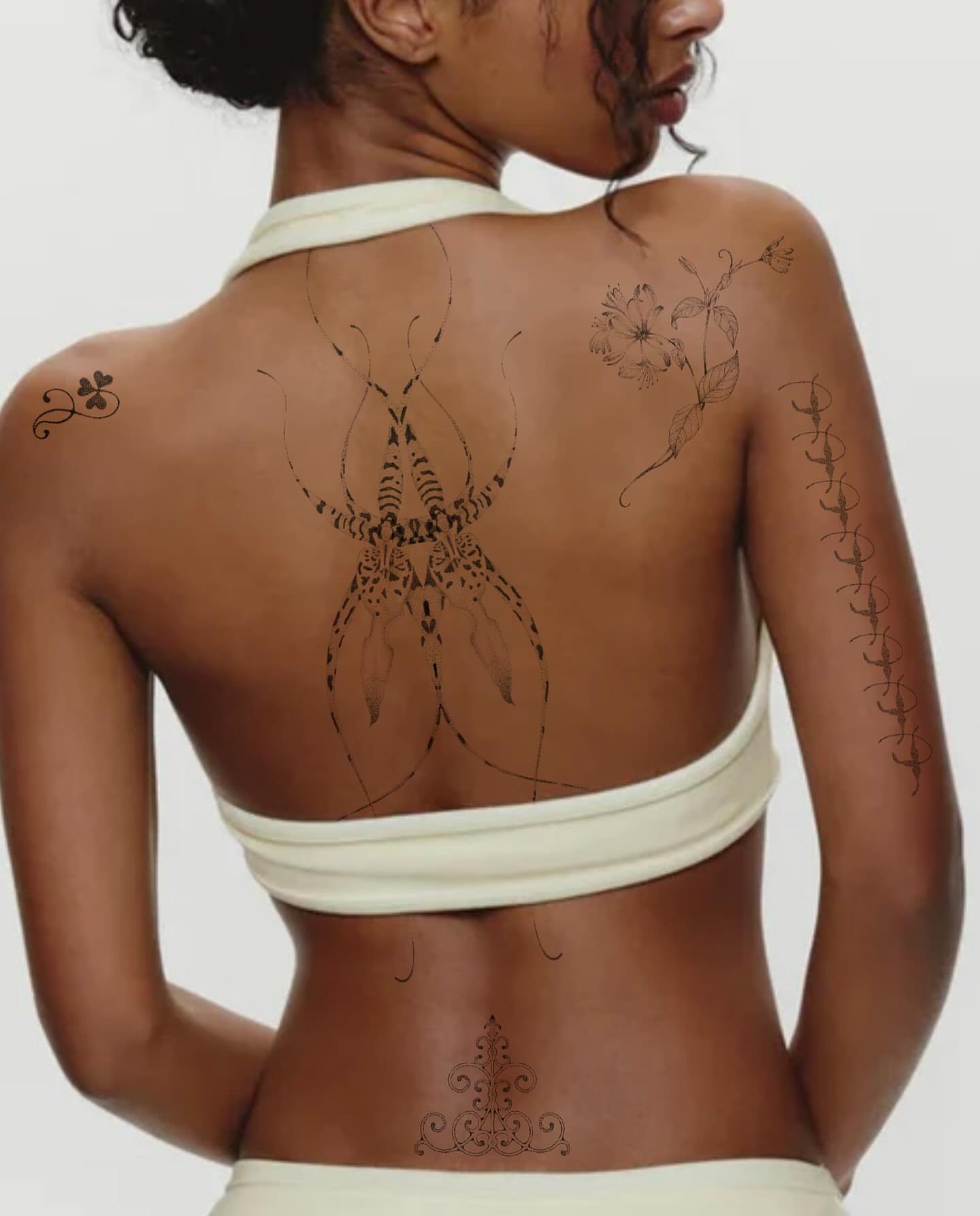 Spider and floral black and grey tattoo on the back by GG ๐ธ