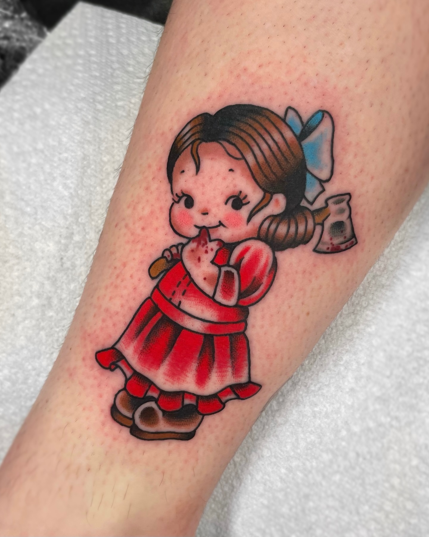 Tattoo by @anabellmorotattoos โ american_traditional