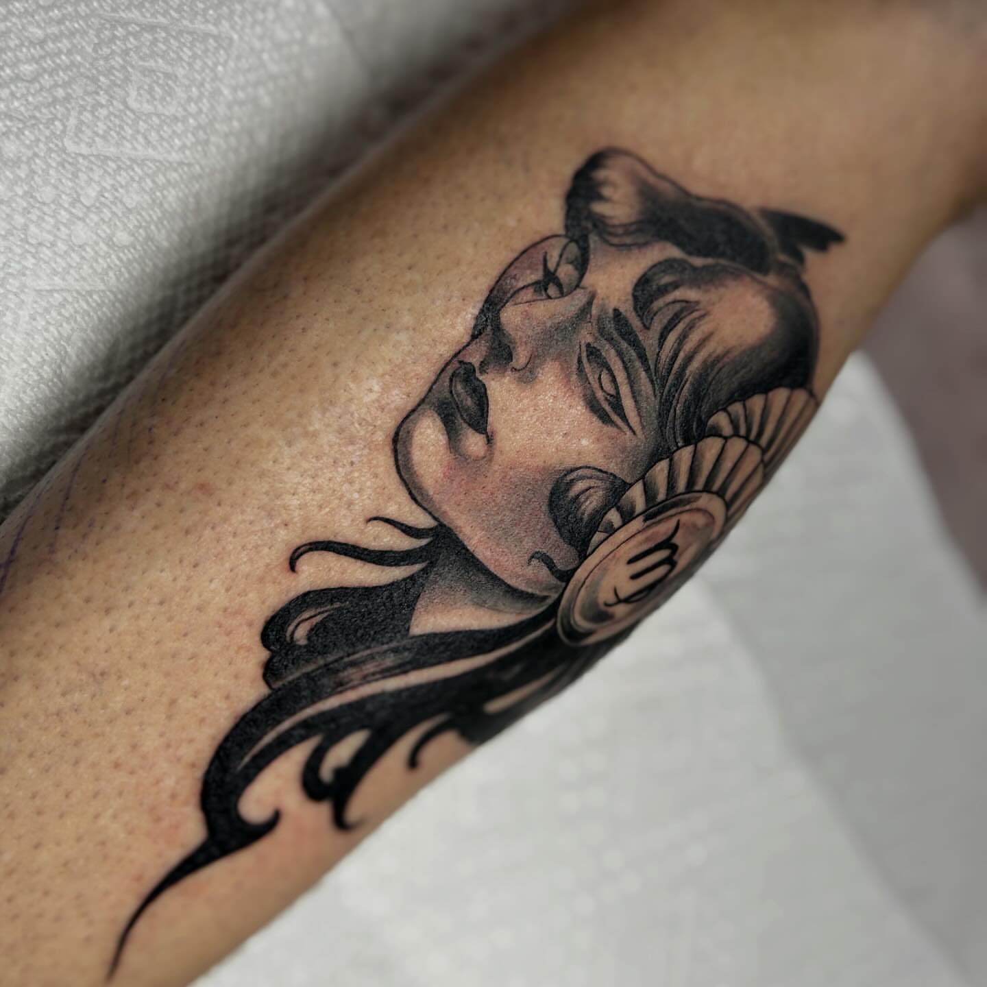 Tattoo by @obiecruztattoo โ american_traditional, black_and_grey